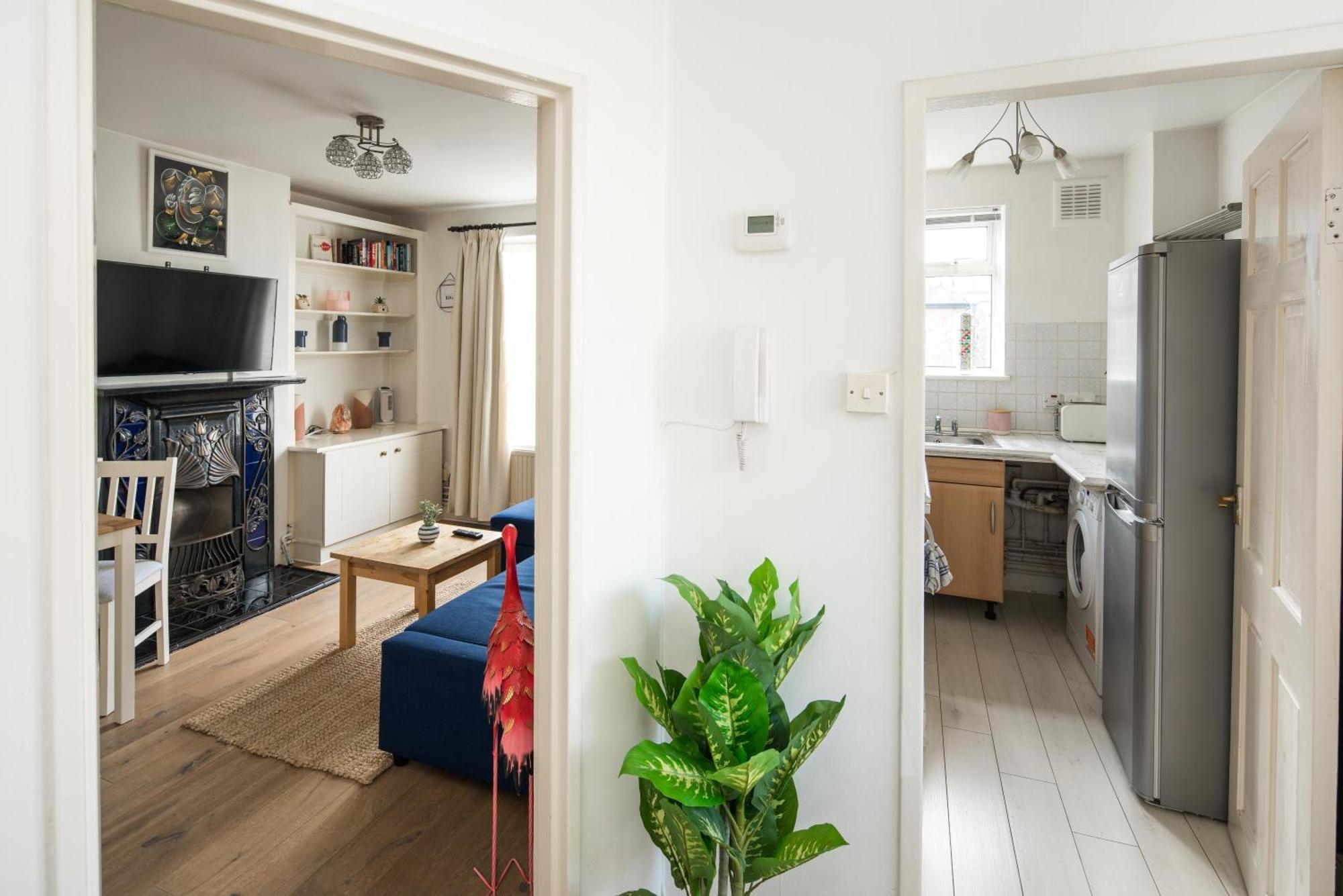 Ladbroke Grove Apartment London
