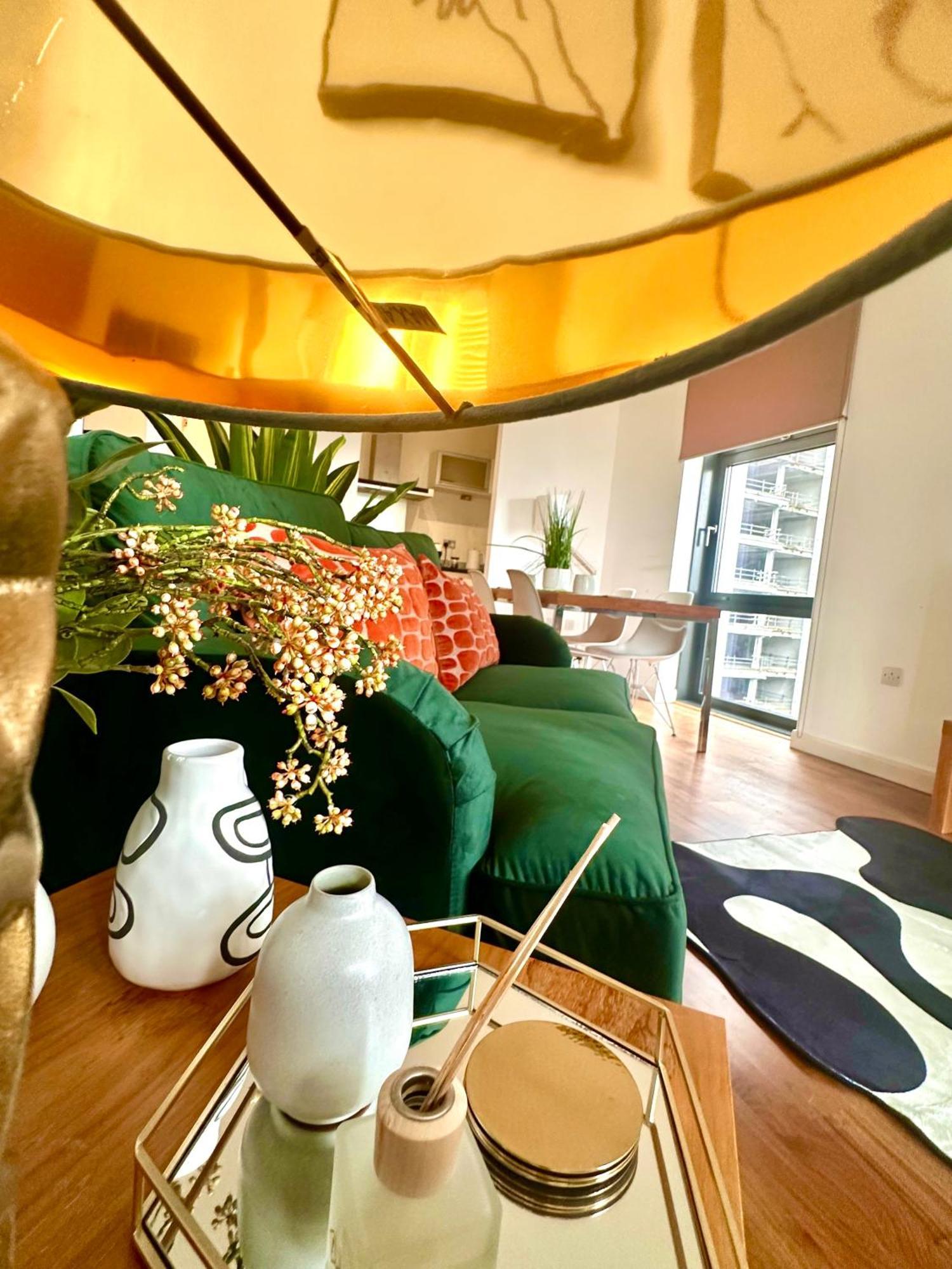 Apartamento New Two Bedroom With Balcony *