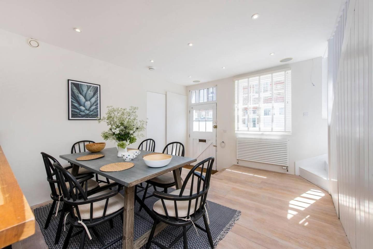 Holiday home Divine 3 Bed House In Battersea *