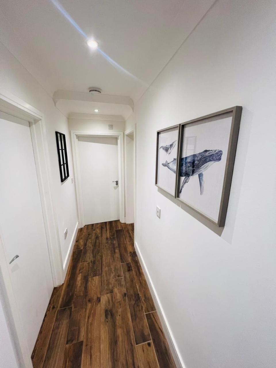 Luxury Near Centre, Near Train Station, E1 Apartment