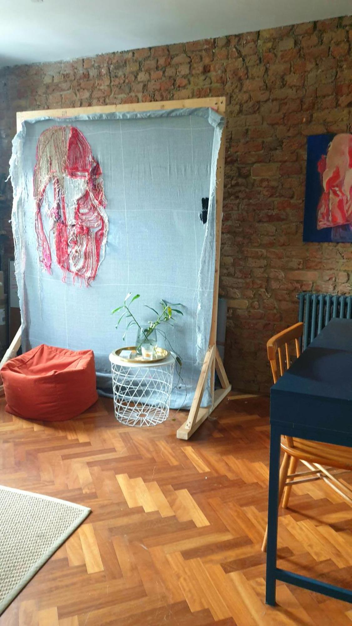 Hospedagem domiciliar Charming Bedroom In Artist Studio