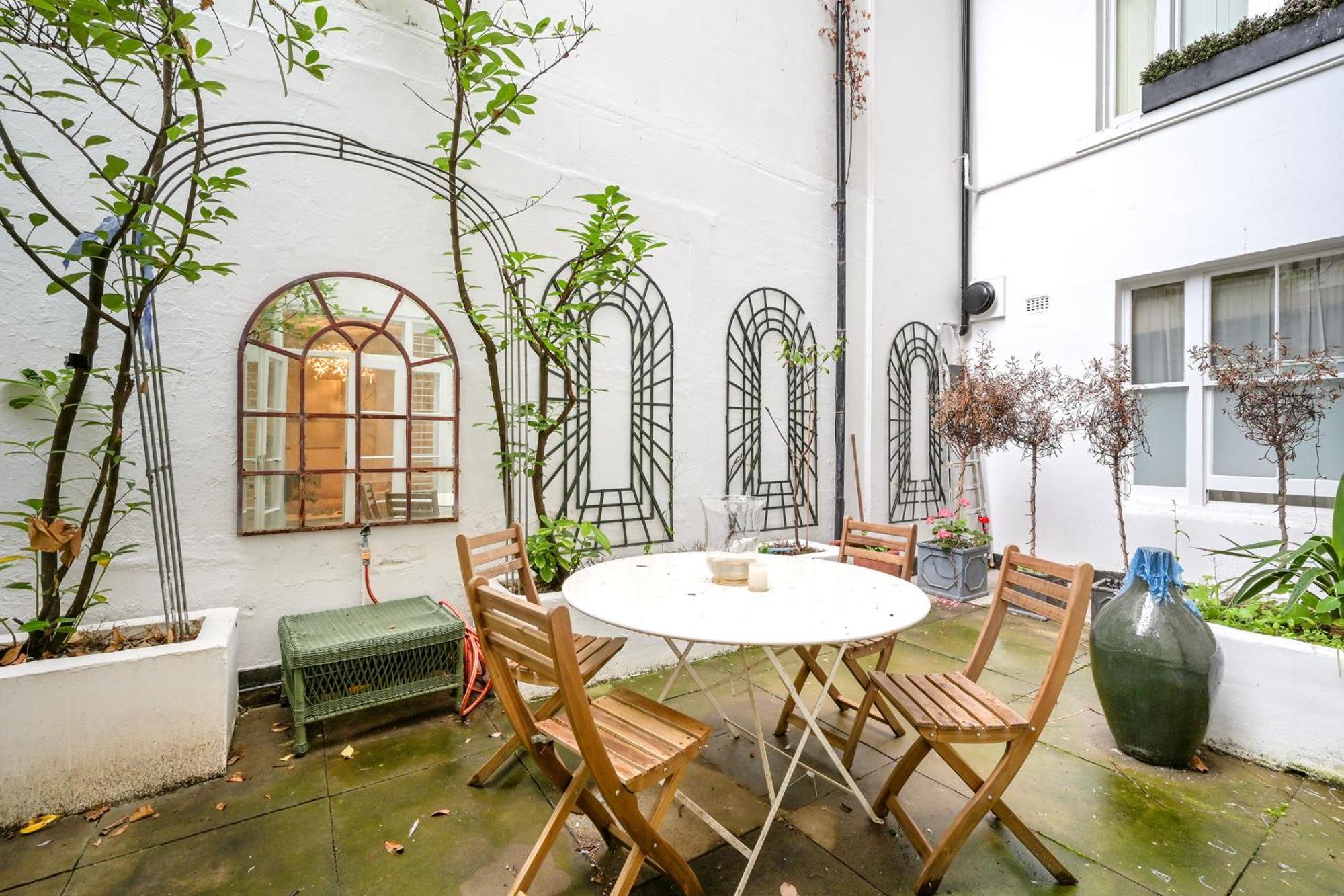 Hububb Luxury Queen's Gate Garden London