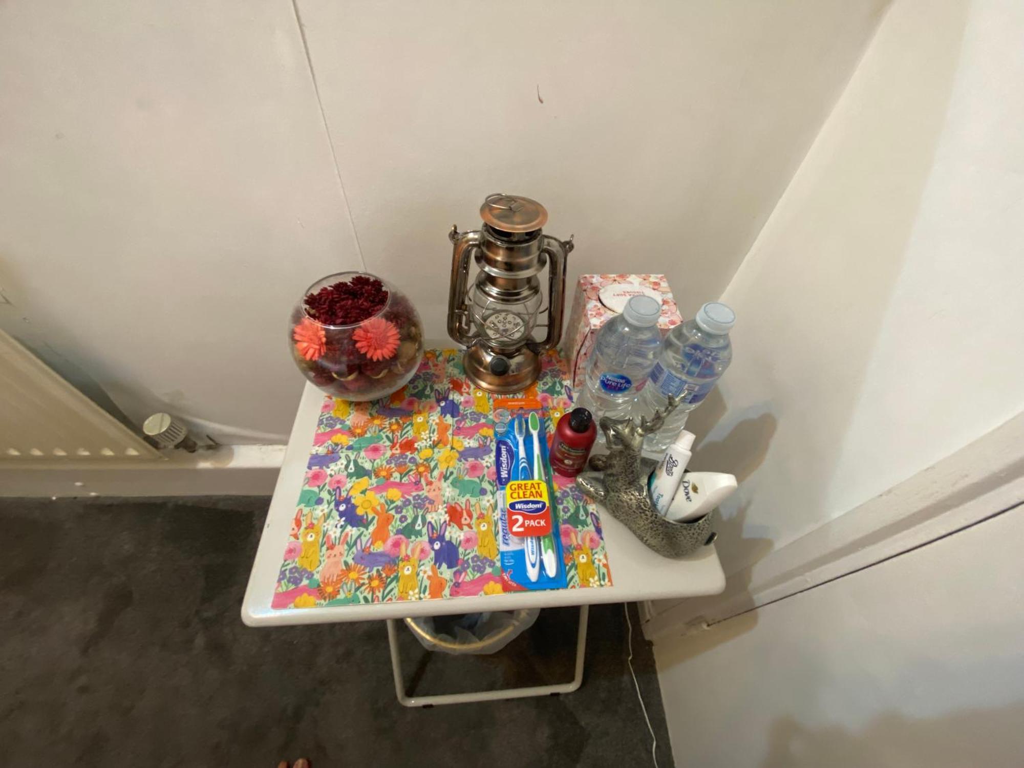 9 Russell Court, King Close Homestay *