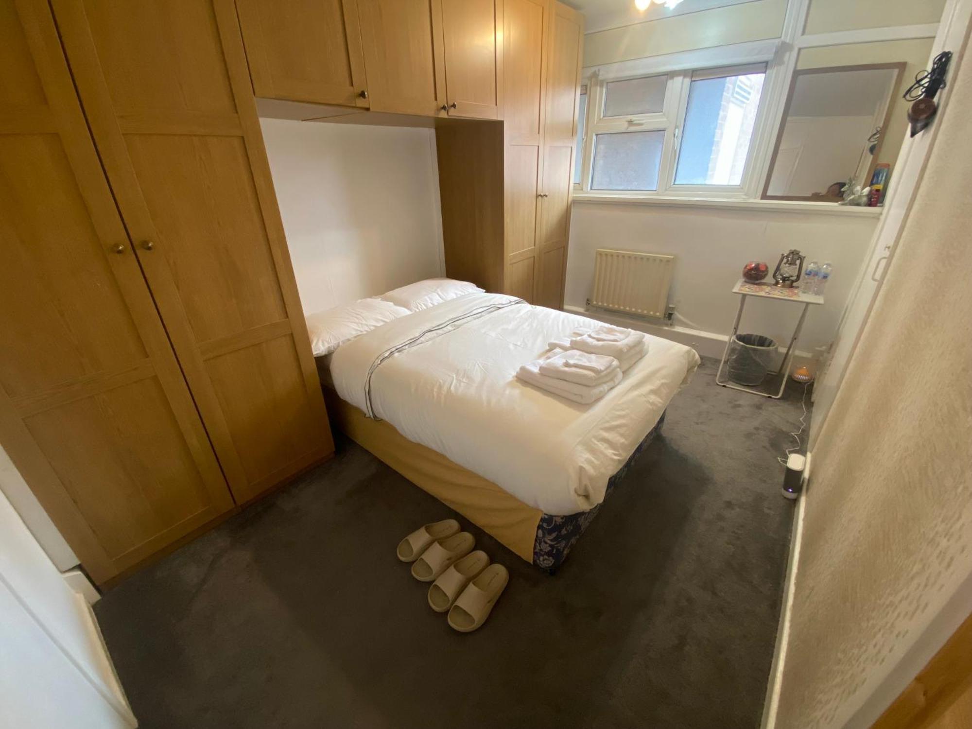 Homestay 9 Russell Court, King Close London