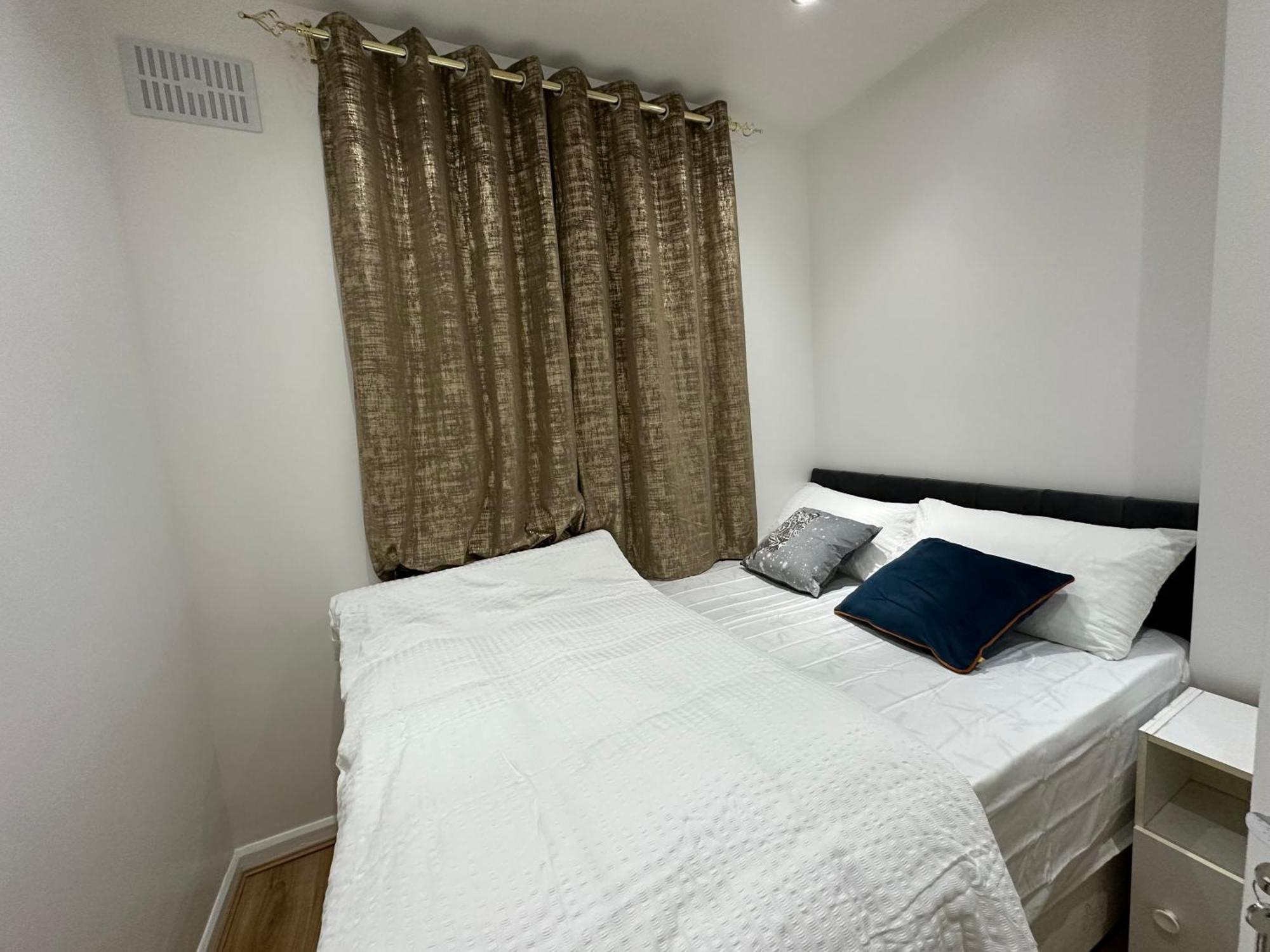 Beautiful Double With Free Wi-fi And Free Parking Casa de hóspedes *