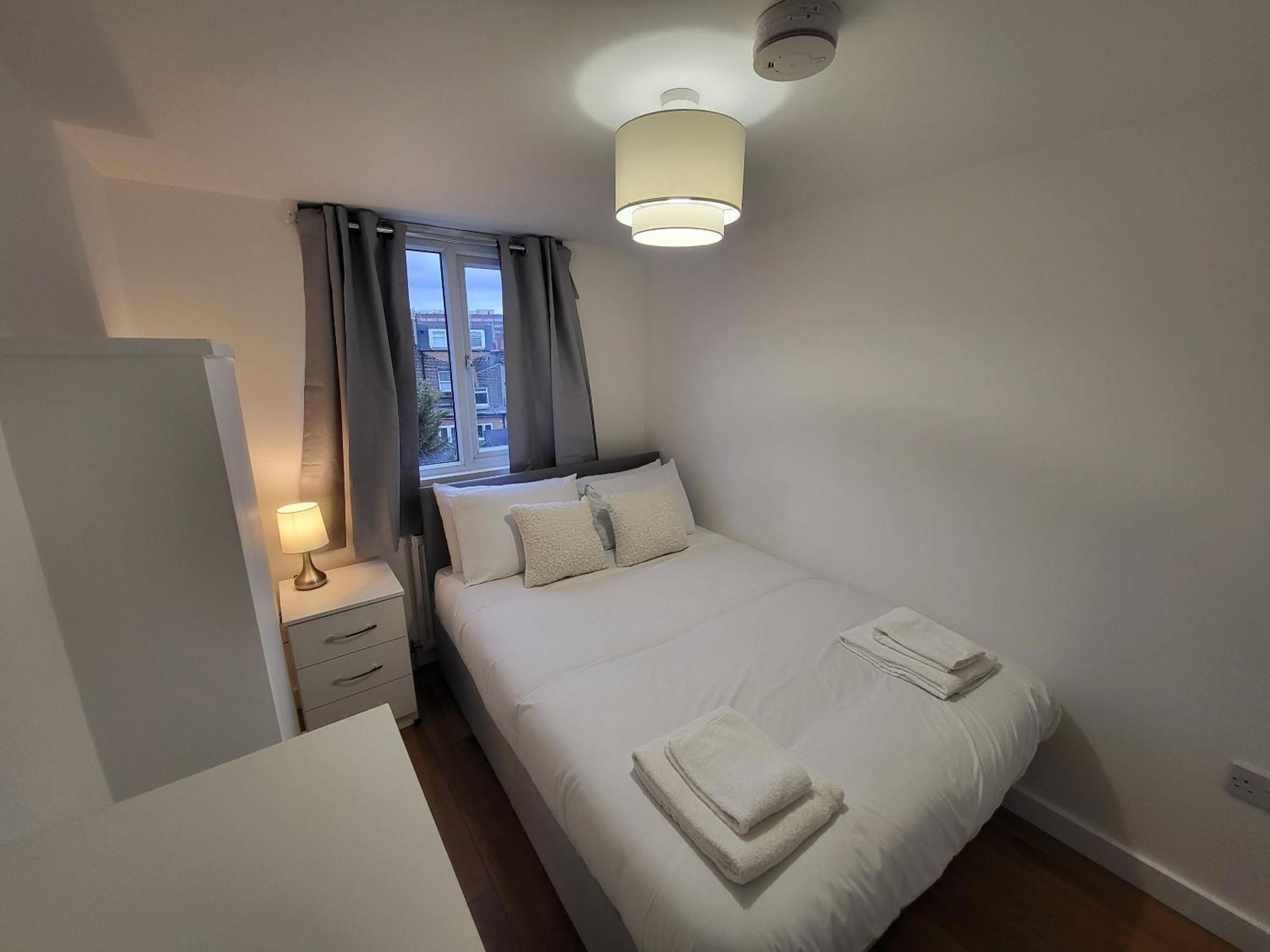 Apartment 5br Retreat - Walk To Tube, Explore London