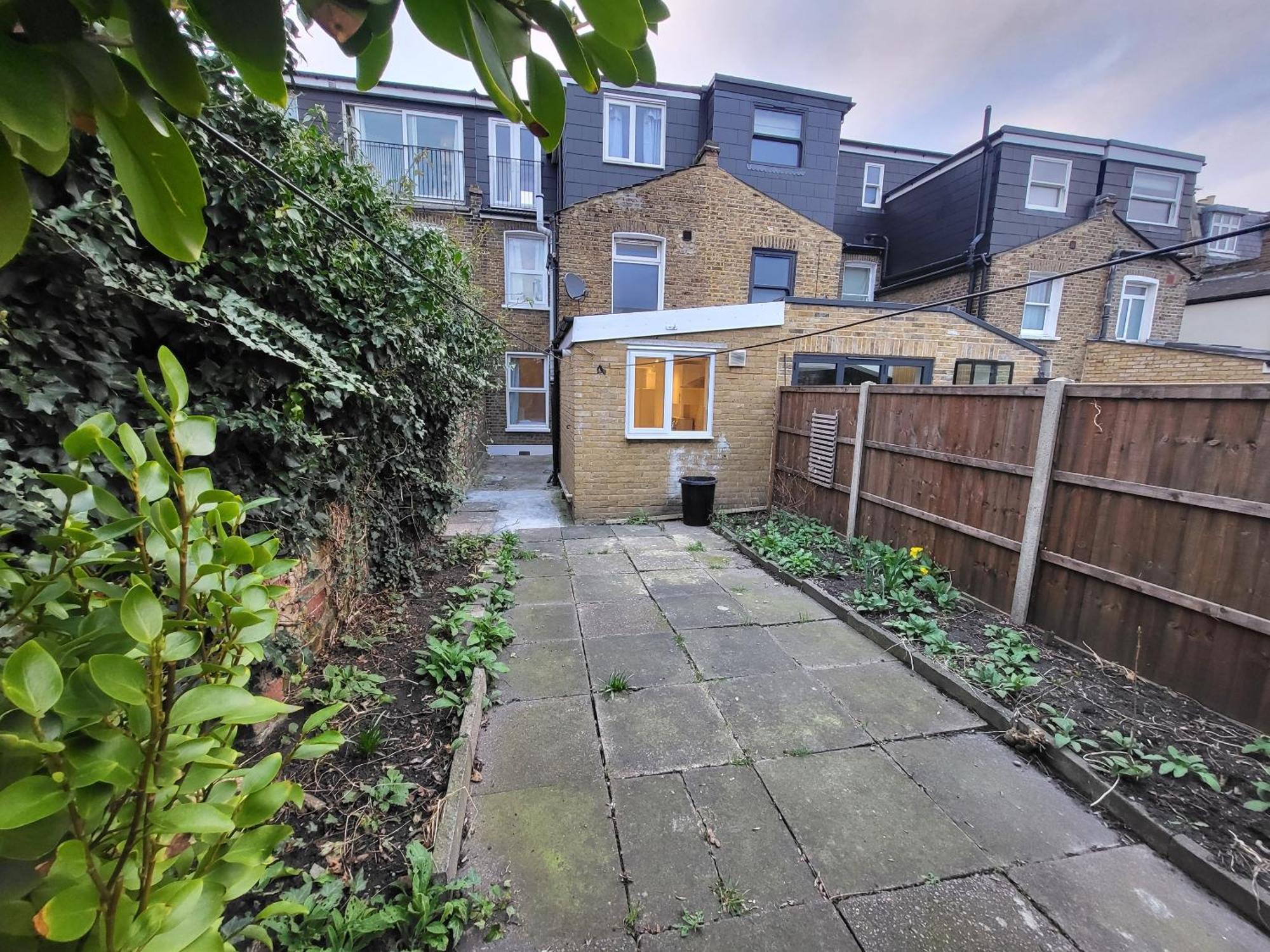 5br Retreat - Walk To Tube, Explore *