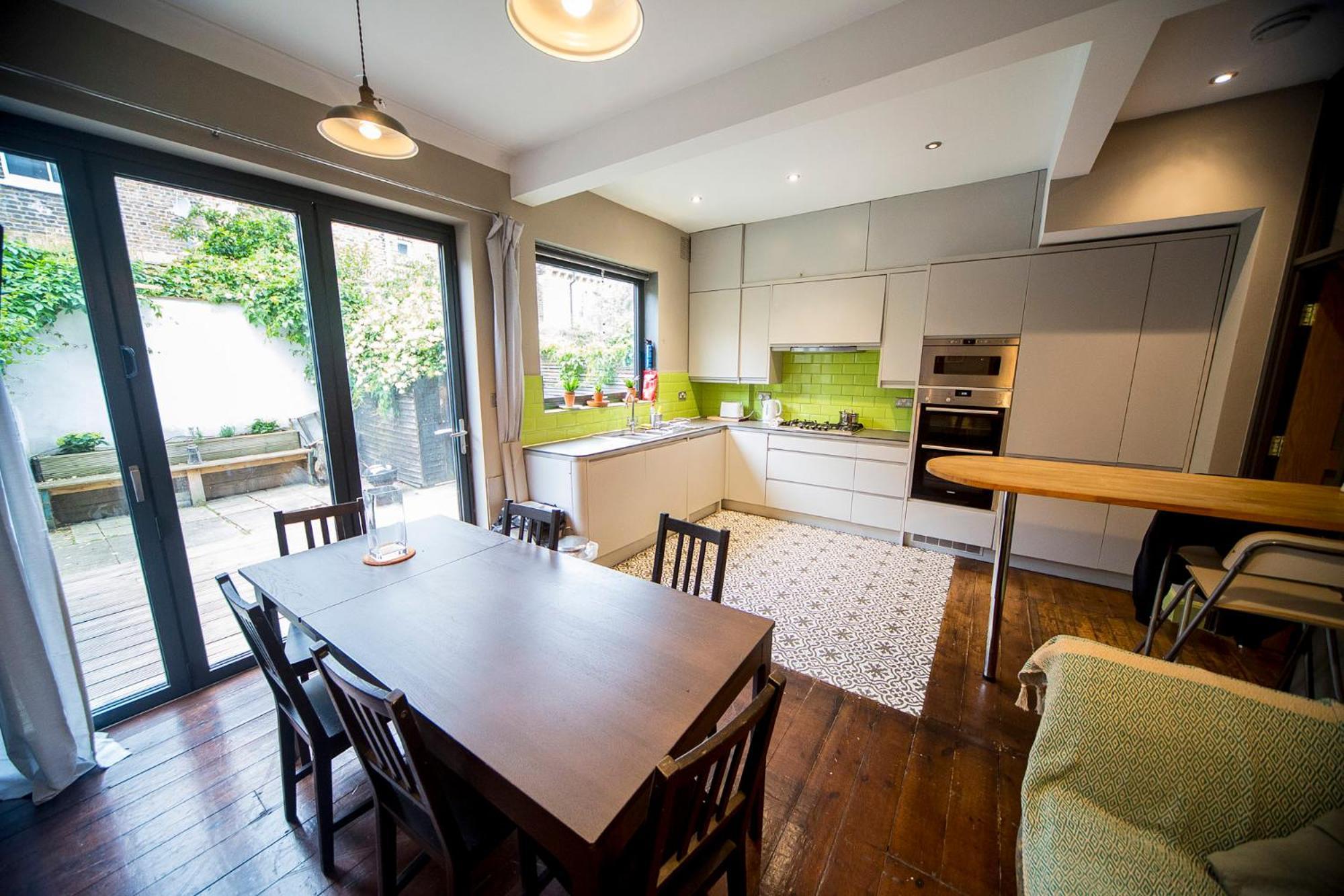 Fabulous Camberwell Z2 Holiday home London