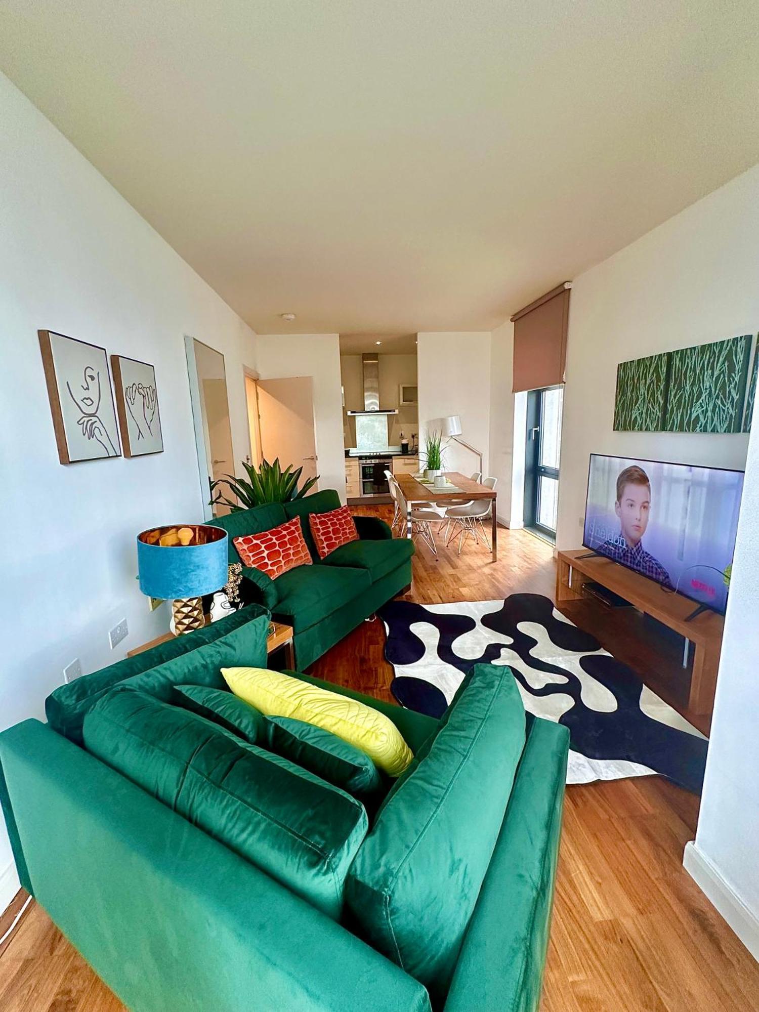 Apartamento New Two Bedroom With Balcony *