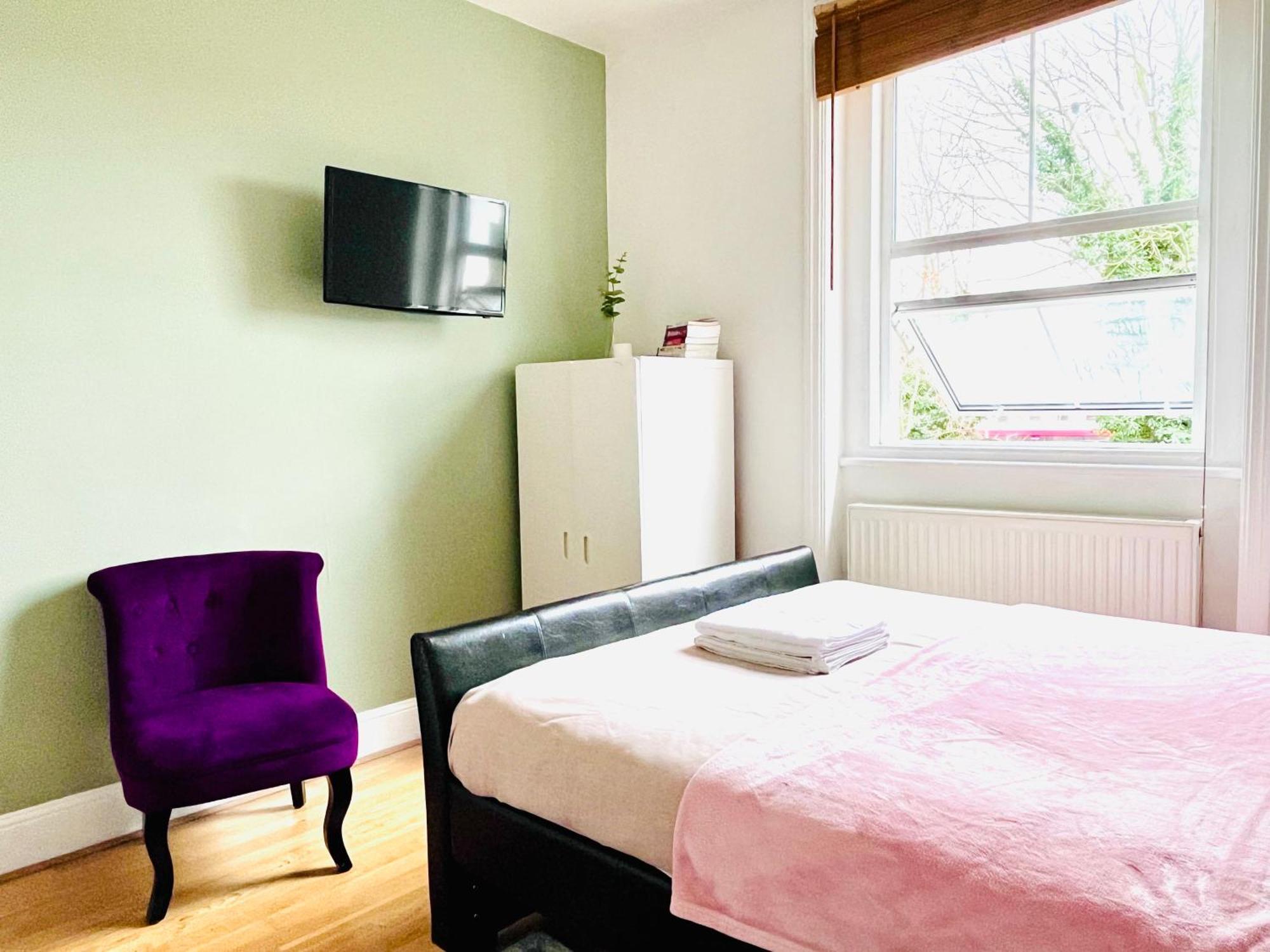Gorgeous Studio 15 Minutes From Central *