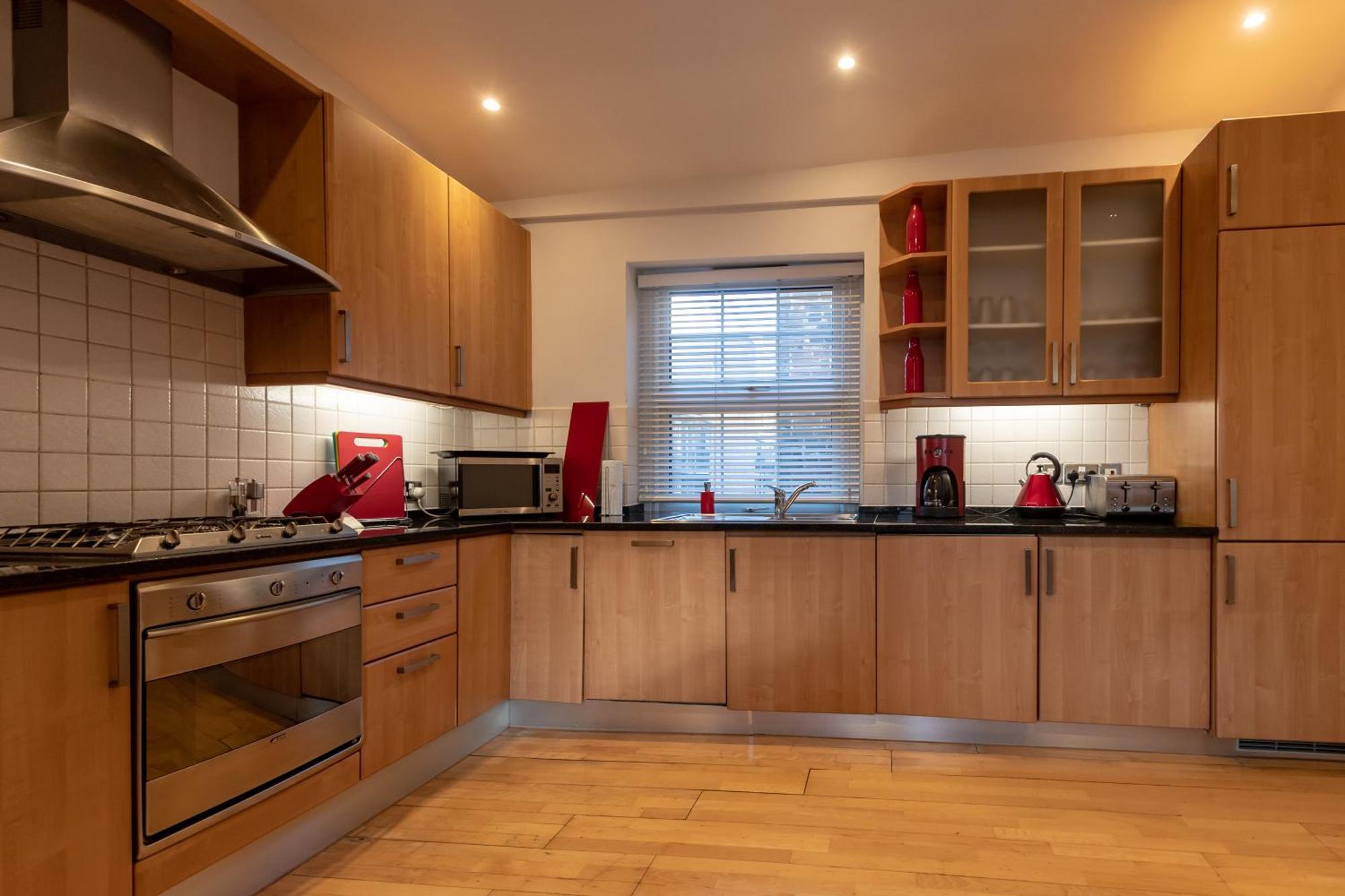 The Zenscape - Chic 2 Bedroom In Covent Garden L Sleeps 6 With Sofa Bed L Prime Location Free Wifi L Perfect For Business & Leisure Travelers L 15percent Off Weekly & 20percent Off Monthly Stays! Apartamento *