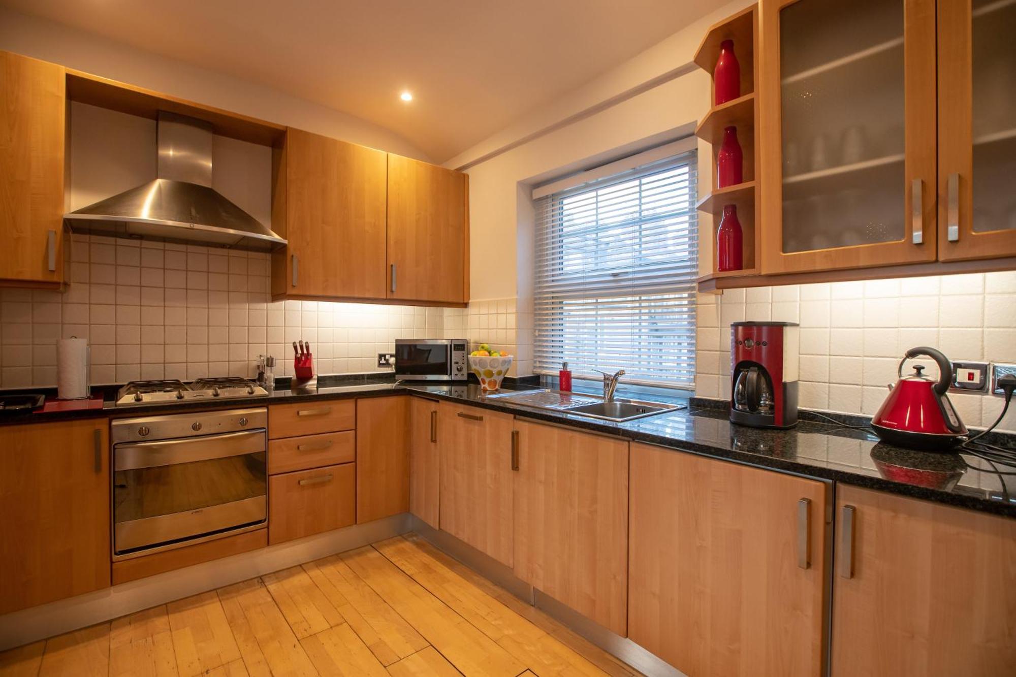 The Zenscape - Chic 2 Bedroom In Covent Garden L Sleeps 6 With Sofa Bed L Prime Location Free Wifi L Perfect For Business & Leisure Travelers L 15percent Off Weekly & 20percent Off Monthly Stays! Apartamento *