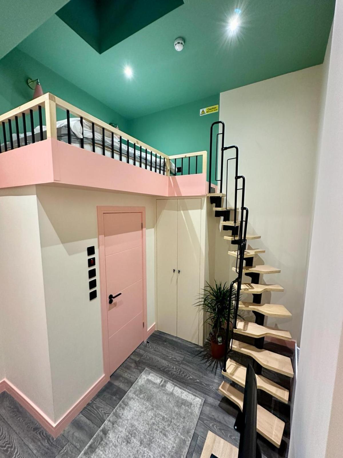 Gasthof Cozy En-suite Loft In Trendy Local