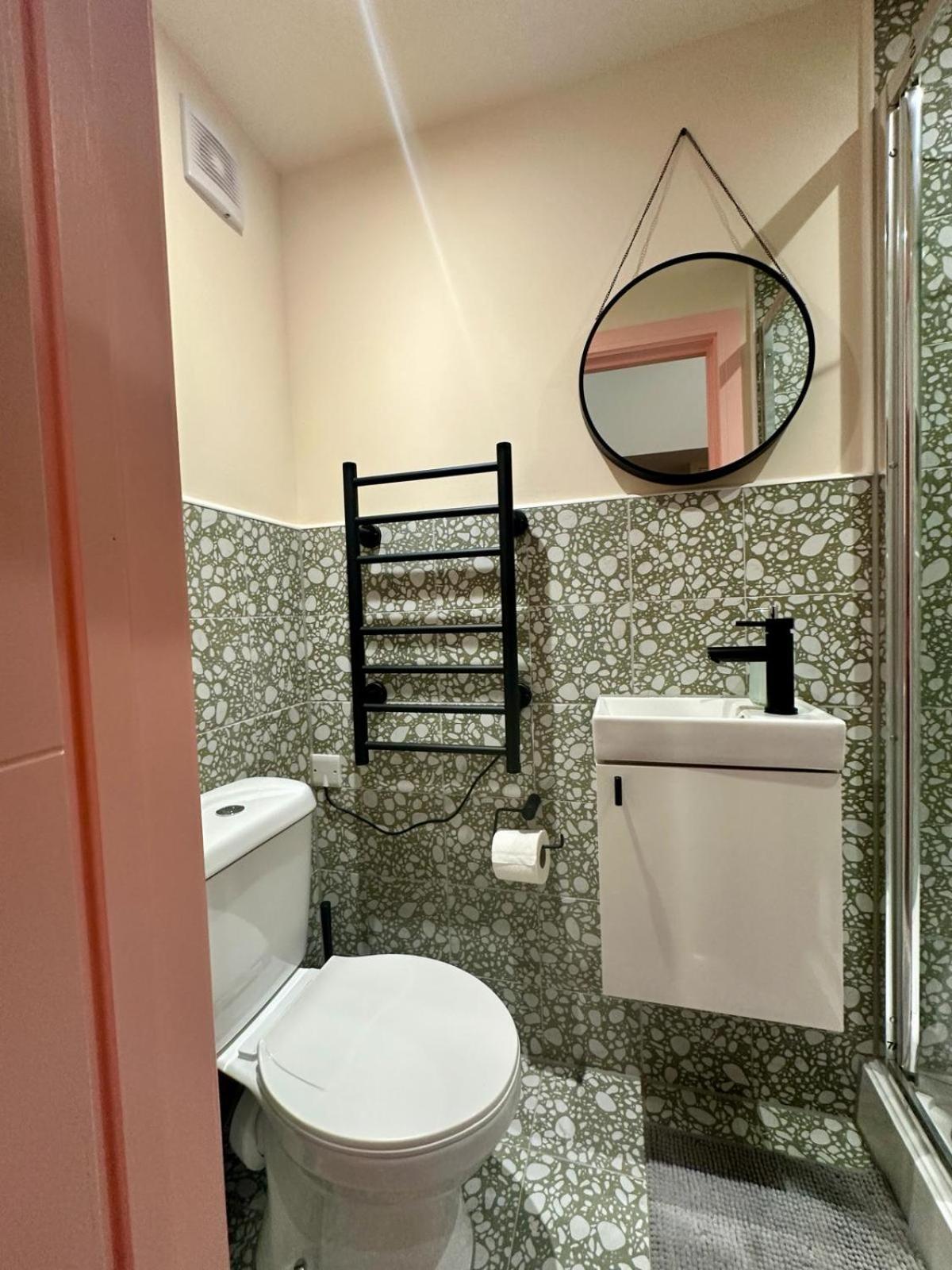 Gasthof Cozy En-suite Loft In Trendy Local