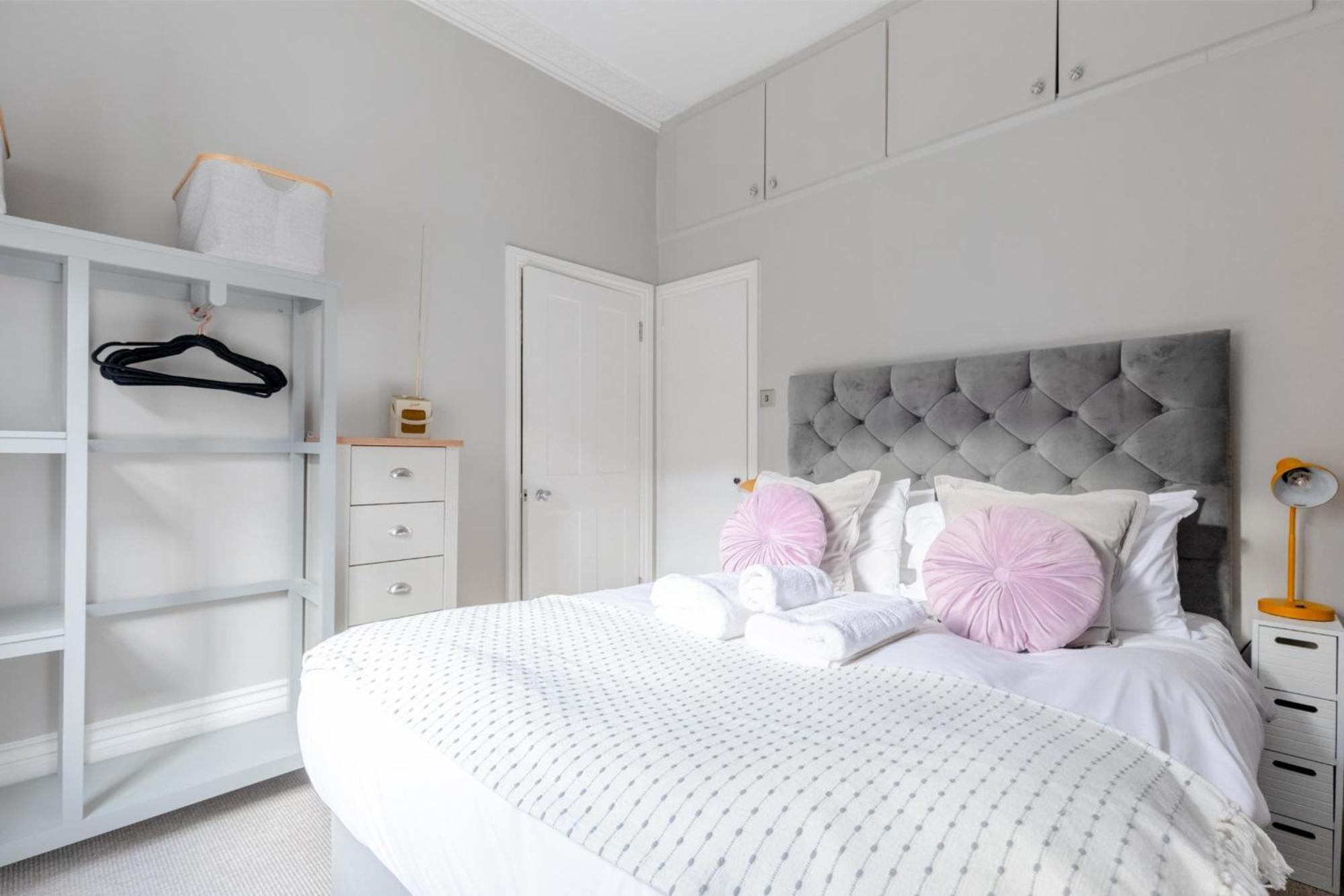 Vogue 1 Bedroom Pimlico Flat Near Victoria Station Apartment *
