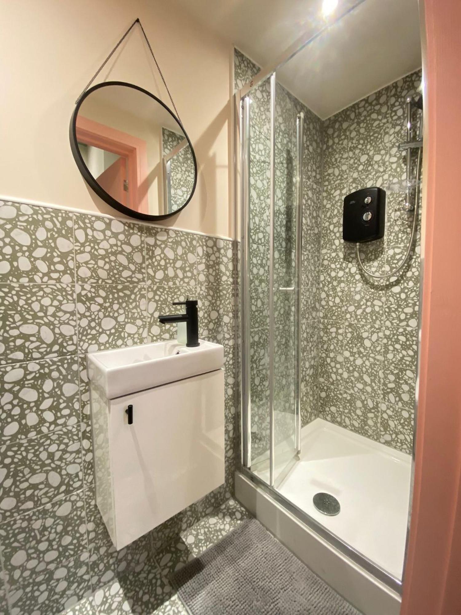 Cozy En-suite Loft In Trendy Local * London