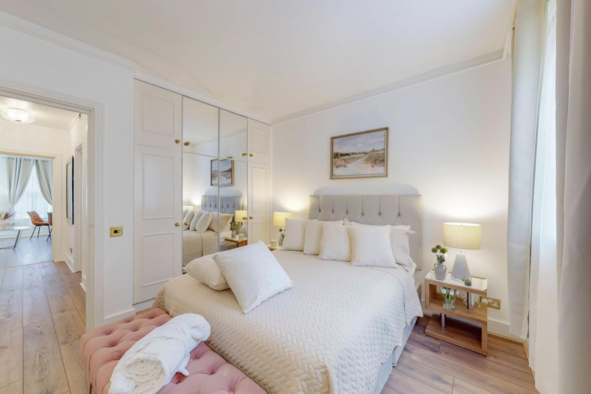 Park Lane Mayfair Collection * London