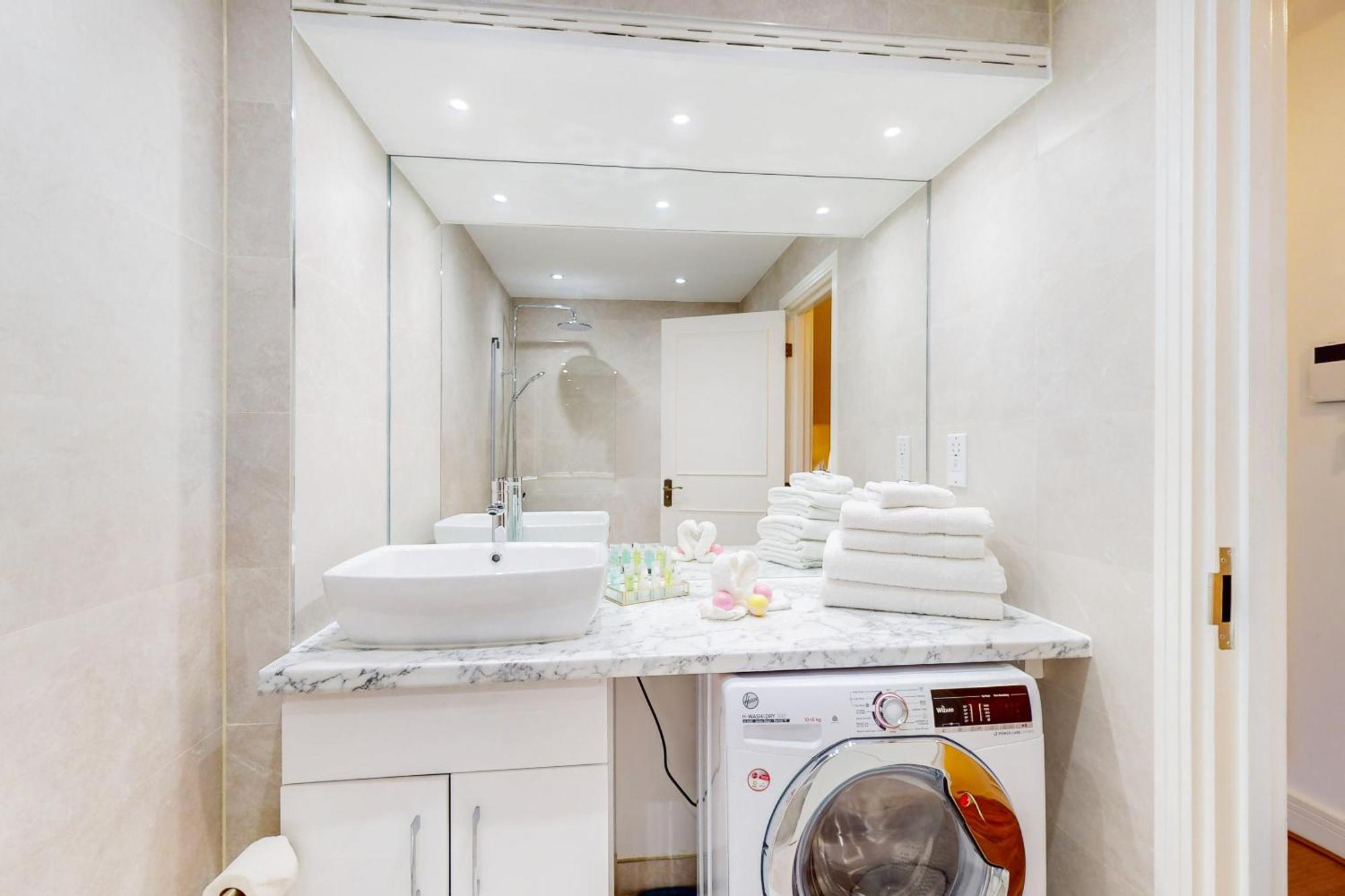 Park Lane Mayfair Collection Apartment *