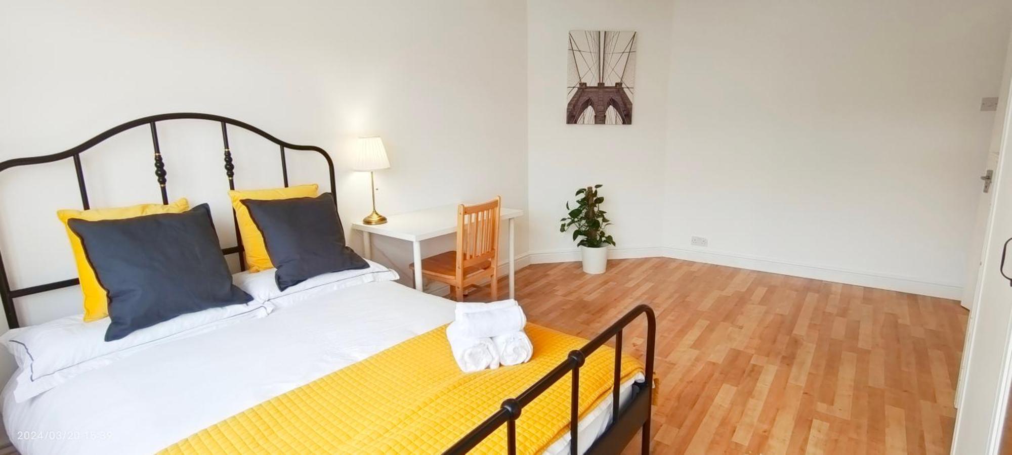 Maple House Near Wembley Stadium Holiday home London