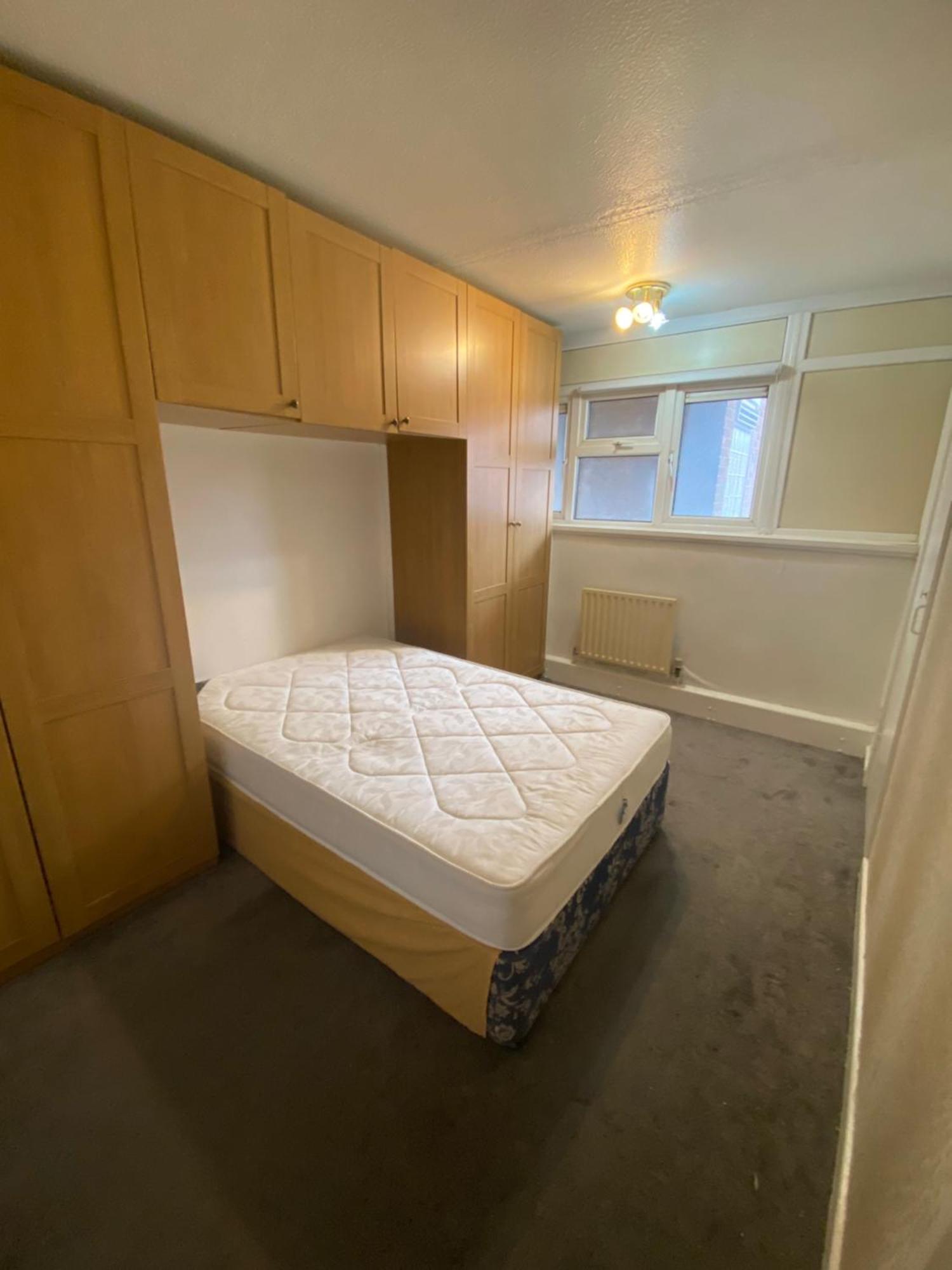9 Russell Court, King Close * London
