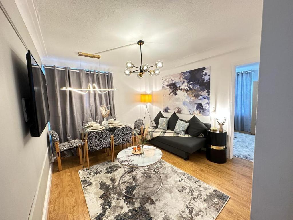 Hyde Park Three Bedroom Londres