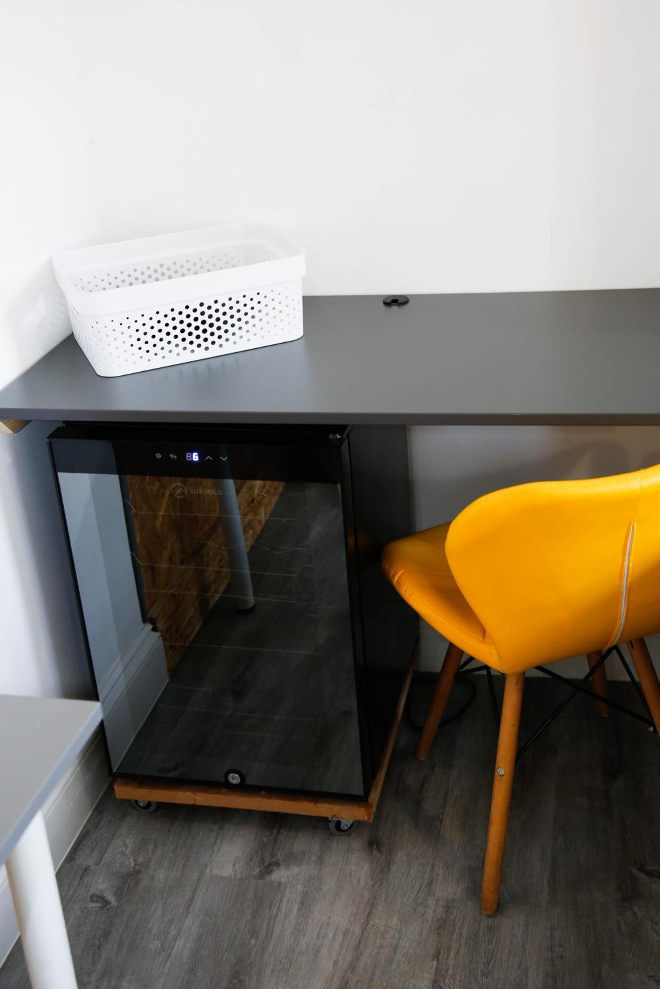 Luxury In Camden Town Near Shops, Cafes, Bars & Metro With Shared Bathrooms
