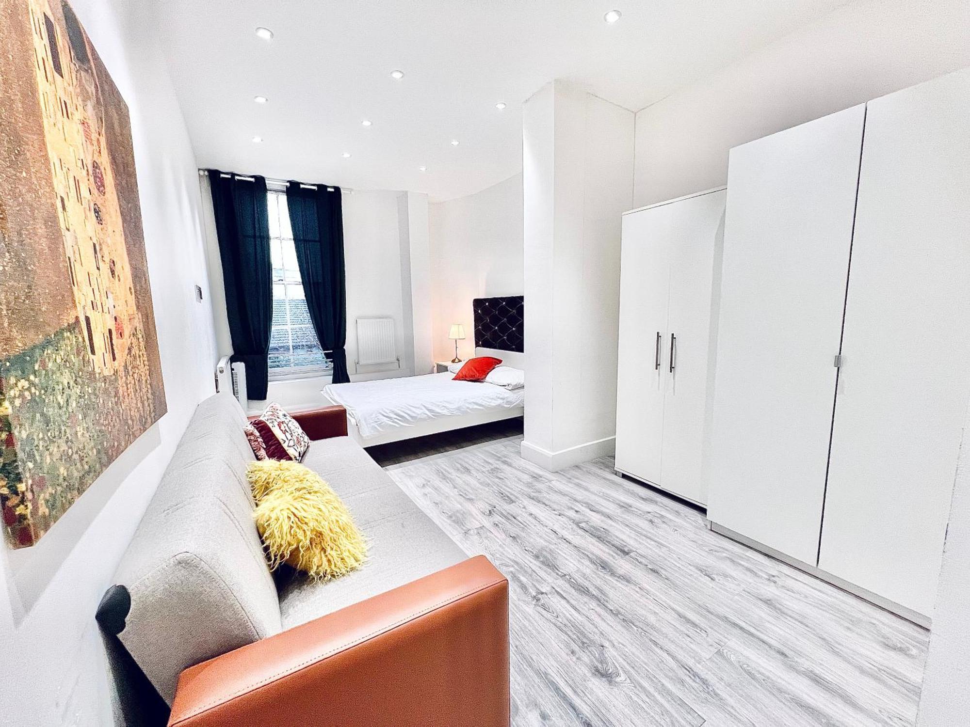 Harrow Apartment *