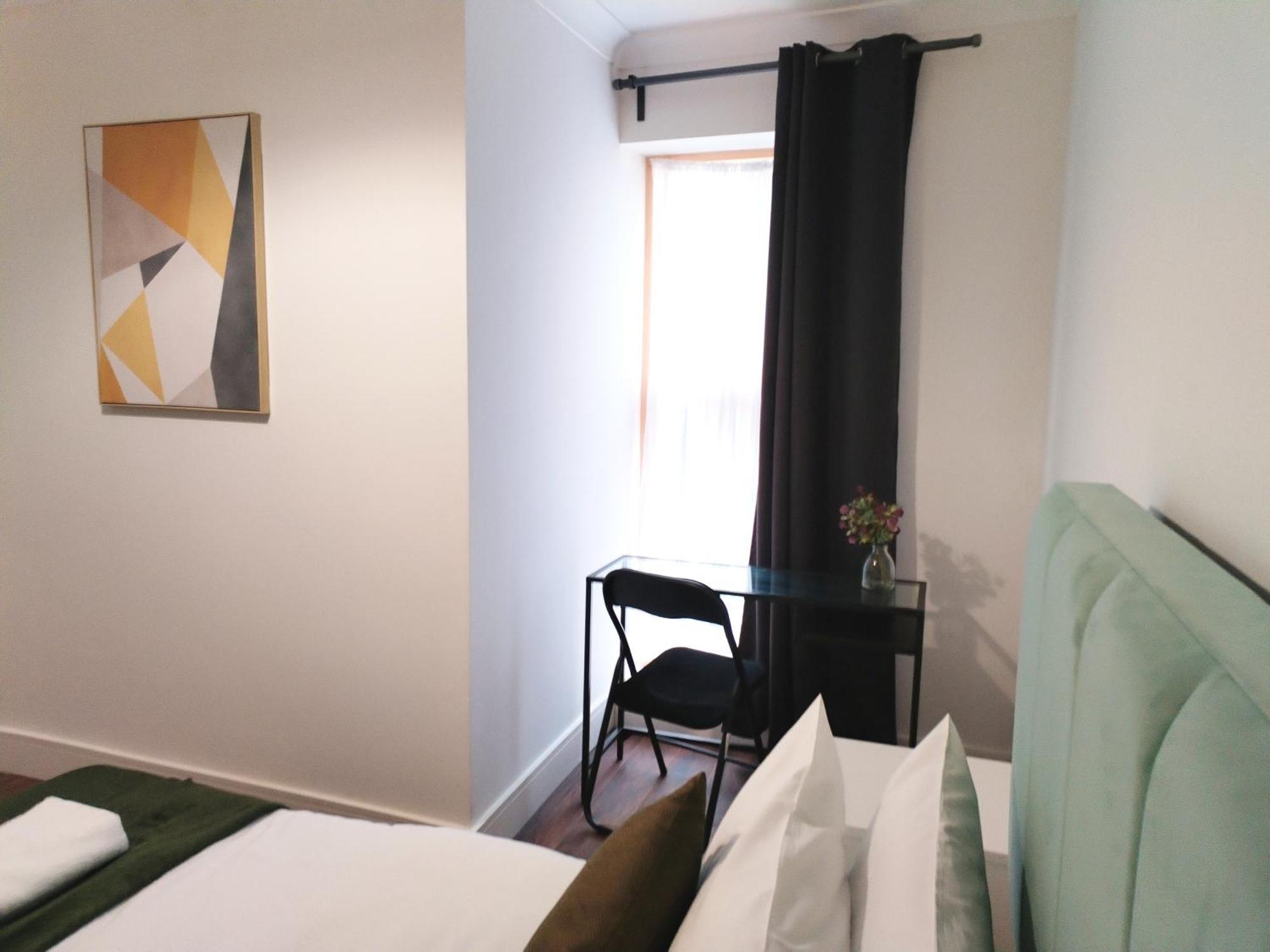 Apartment Luxury Near Centre, Near Train Station, E1