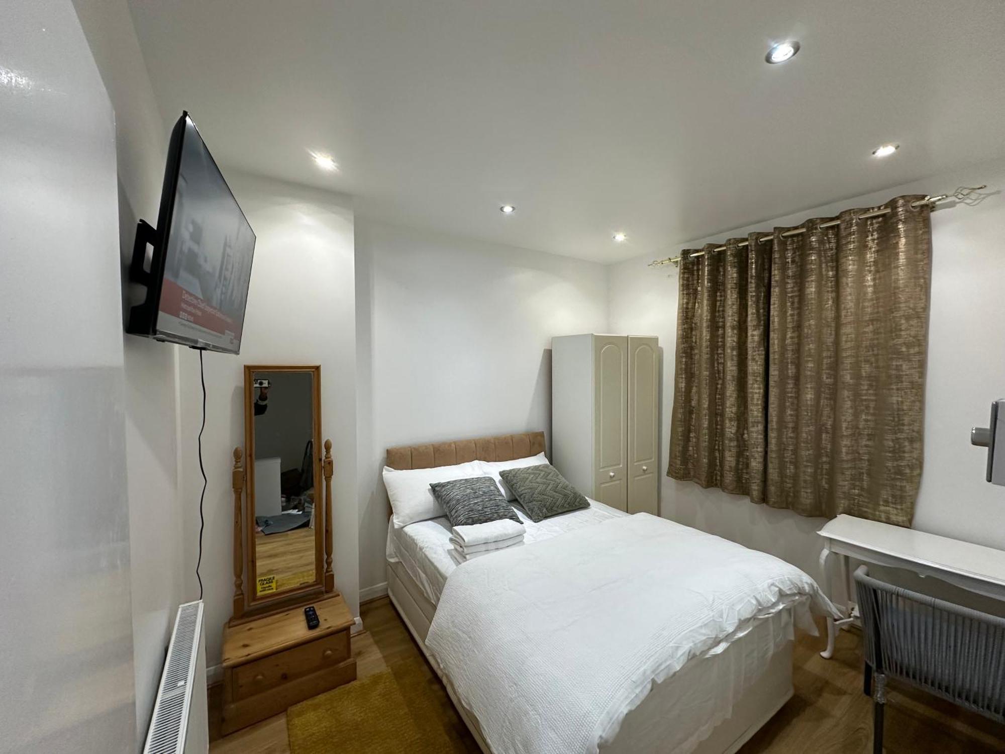 Casa de hóspedes Beautiful Double With Free Wi-fi And Free Parking