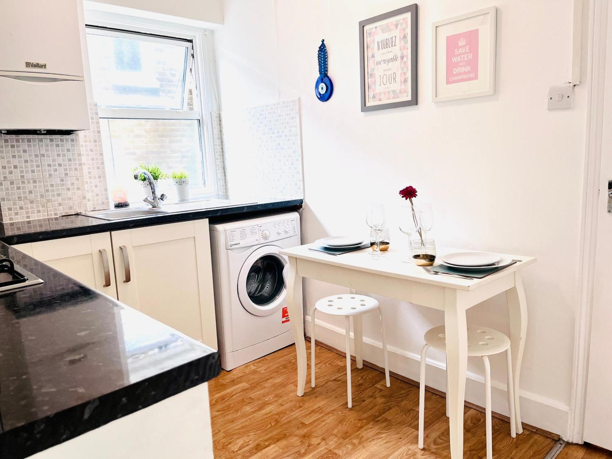 Apartment Gorgeous Studio 15 Minutes From Central London
