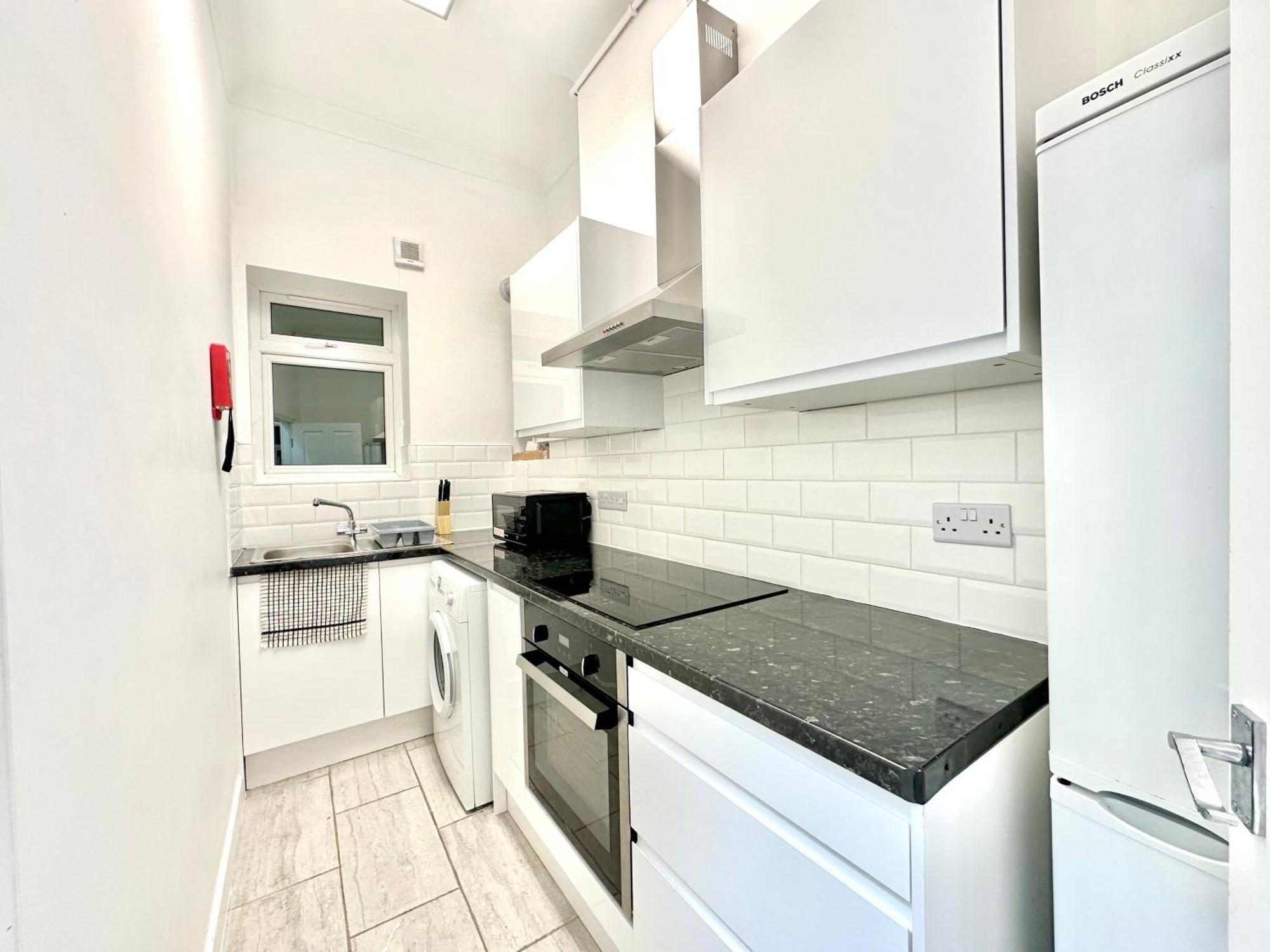 The Euston Guest House-64 Apartment