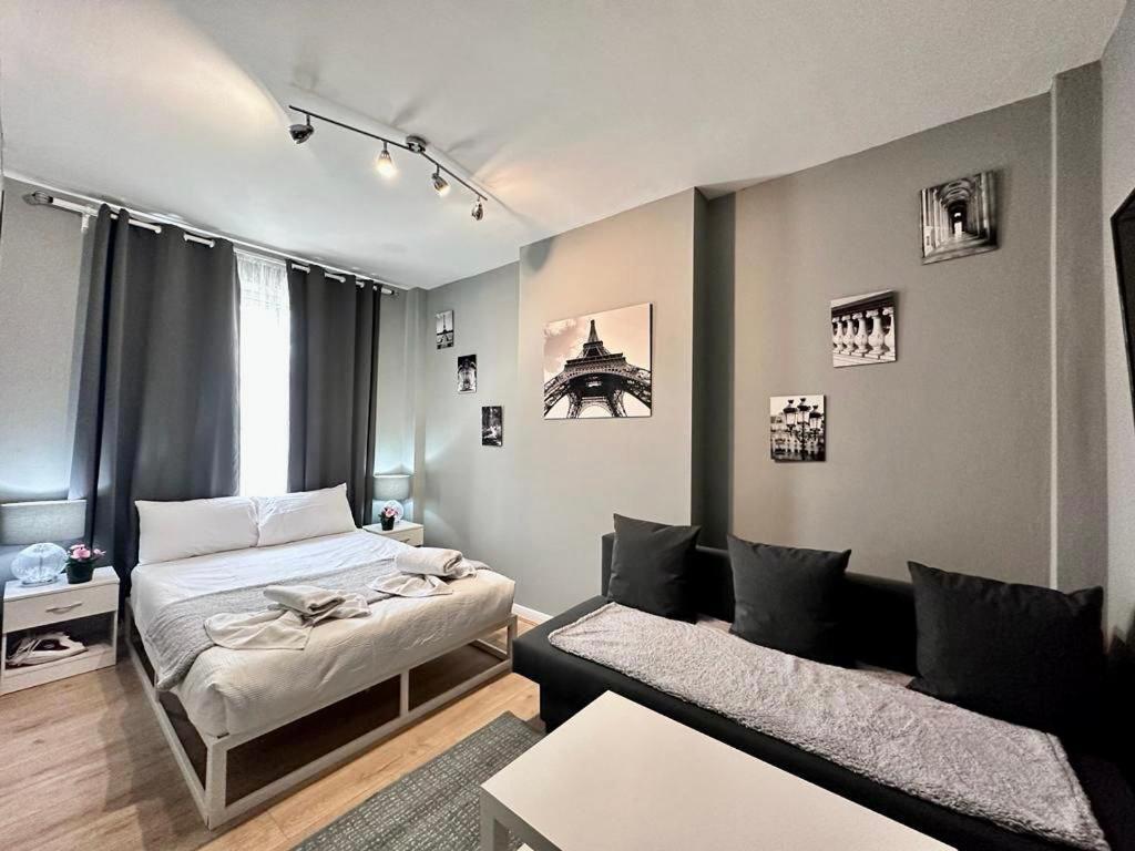 Light Budget Studio On Edgware Road, Apartment London