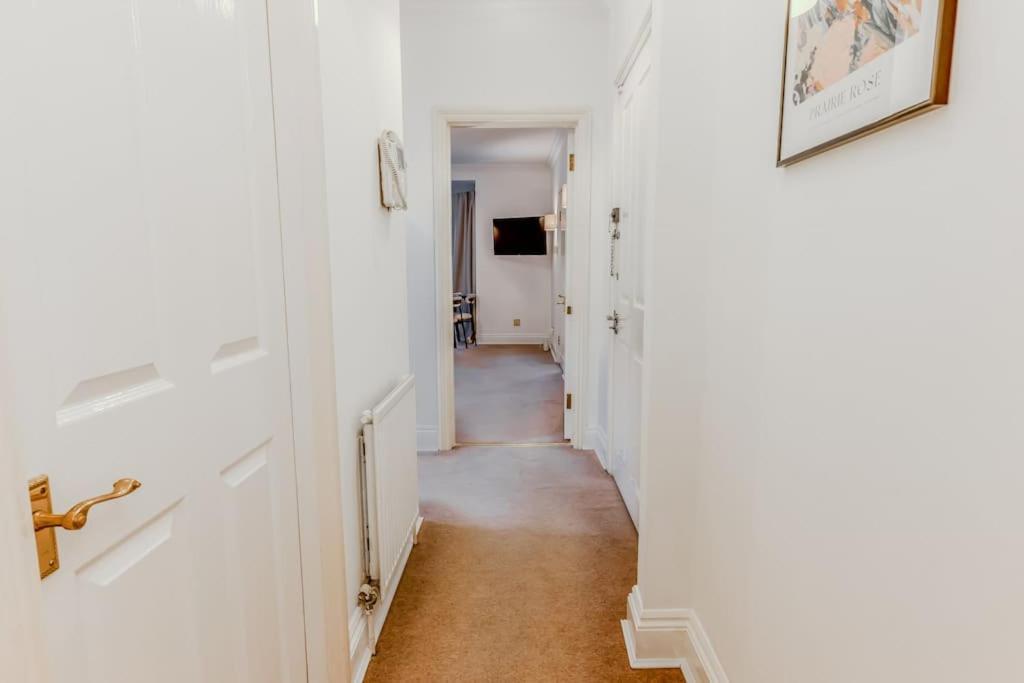 2 Bed Chic Vintage Flat At Bayswater Apartment *