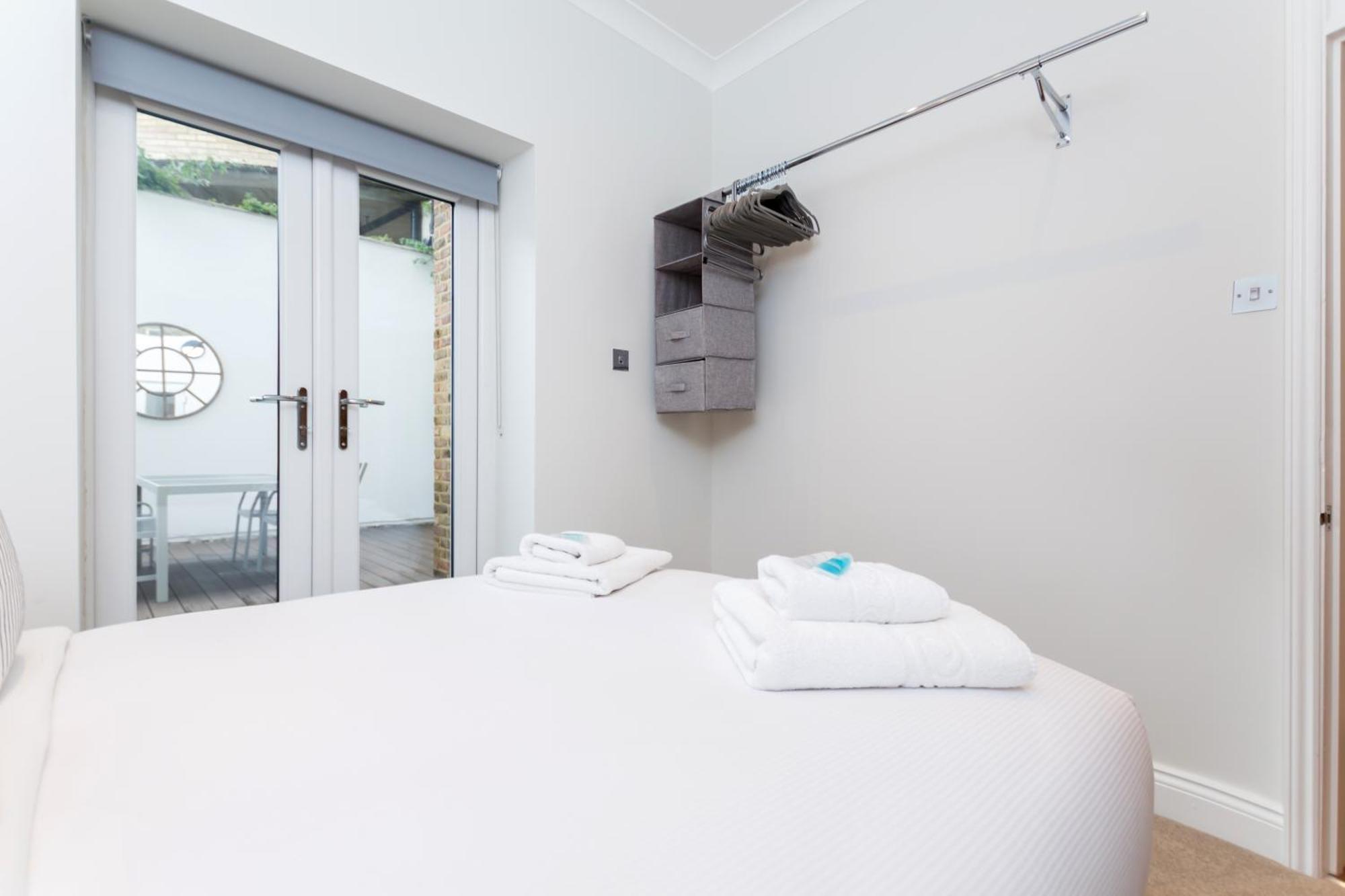Apartamento Vibrant 1br Apt Wprivate Decked Garden, Fast Wifi Londres