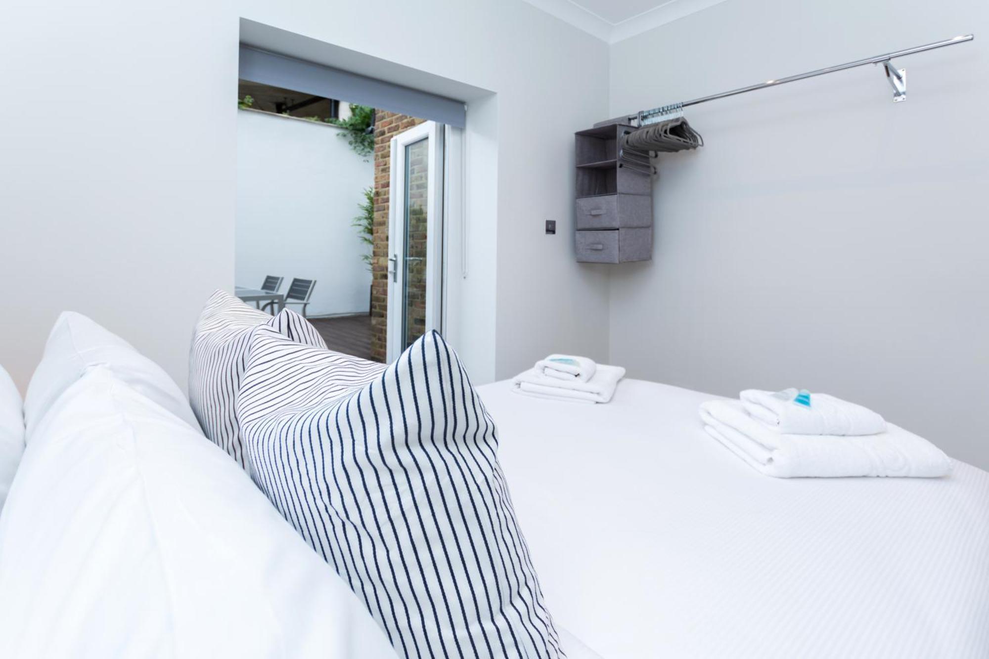 Vibrant 1br Apt Wprivate Decked Garden, Fast Wifi Apartamento Londres