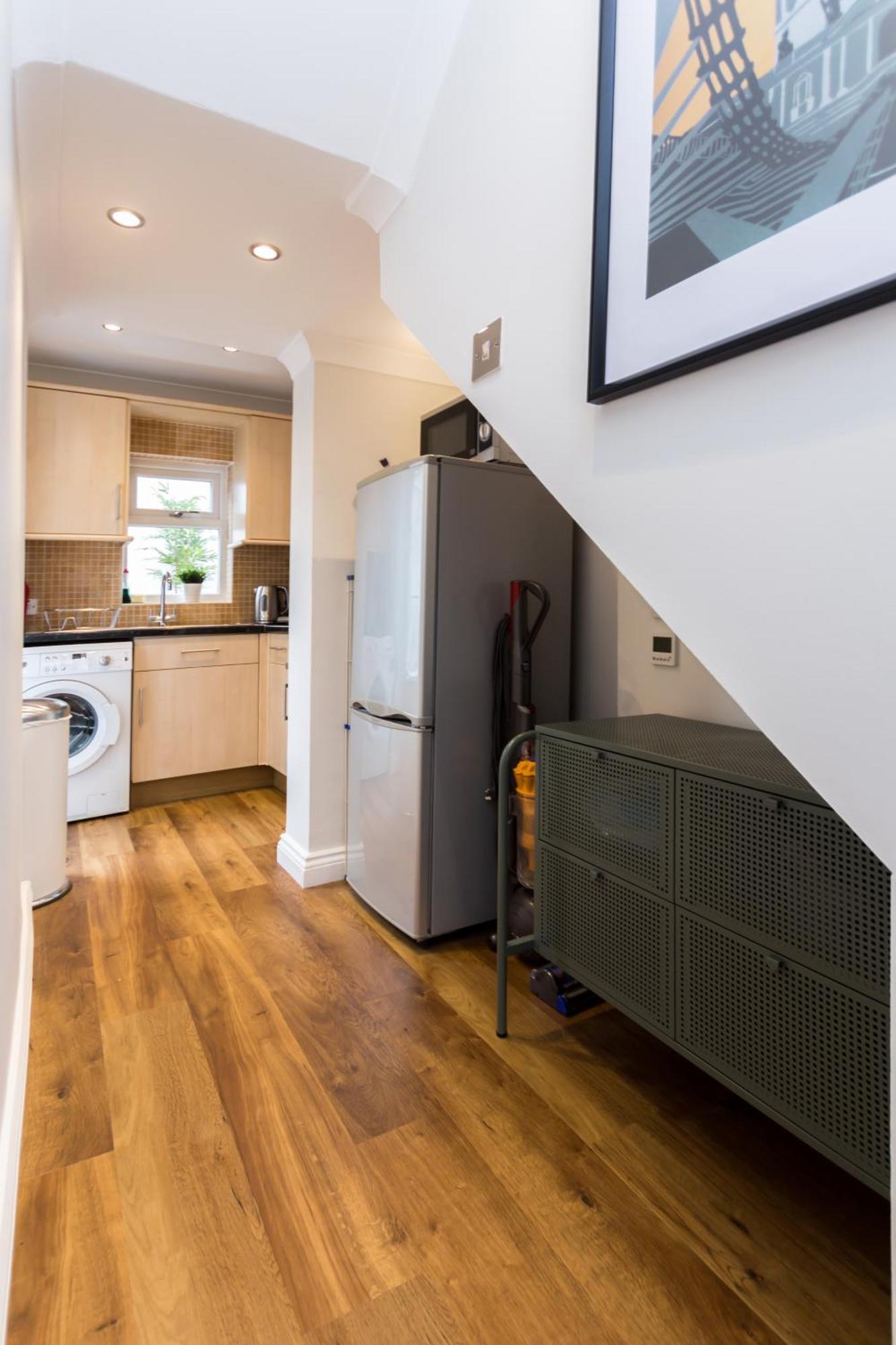 Vibrant 1br Apt Wprivate Decked Garden, Fast Wifi Apartamento *