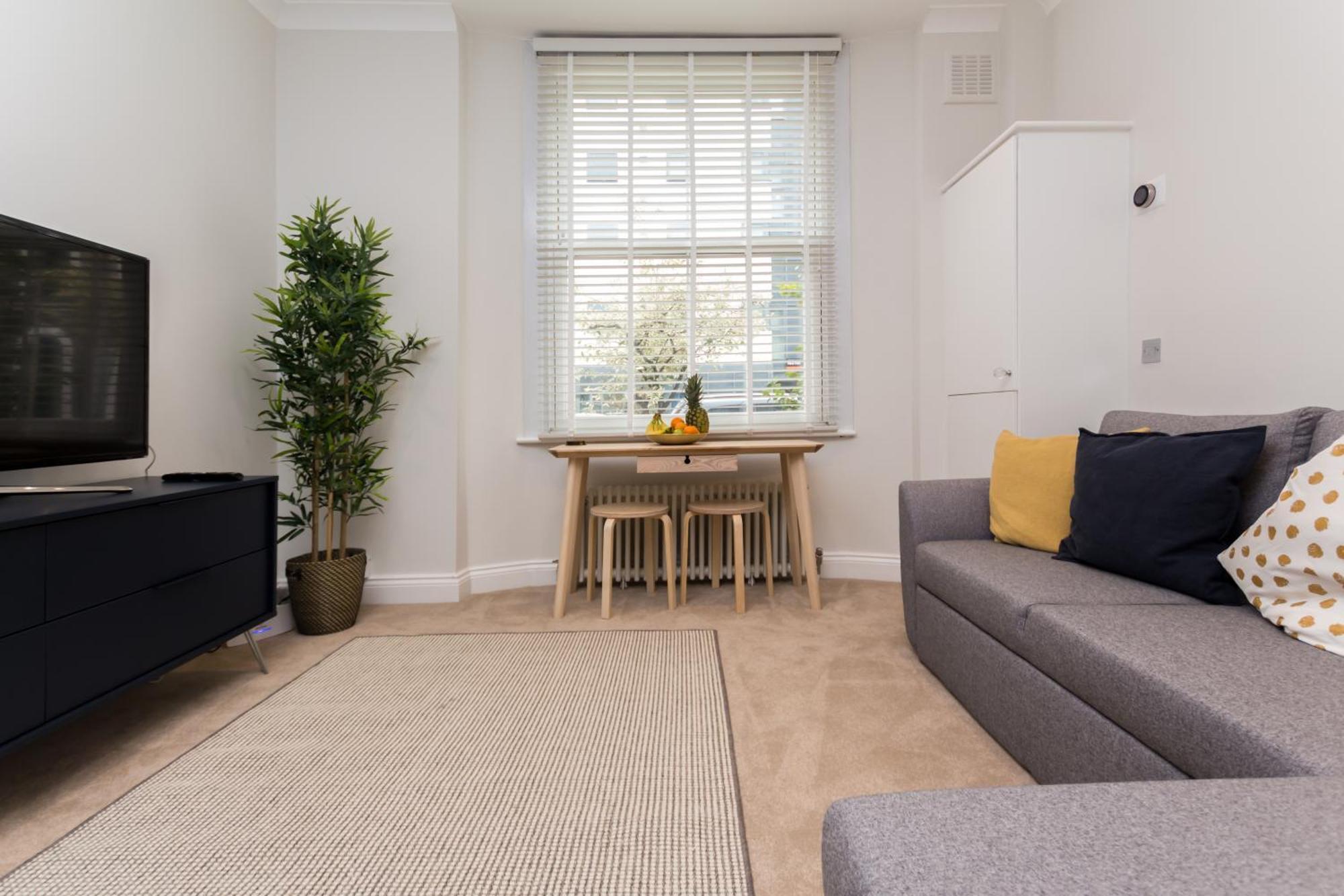 Vibrant 1br Apt Wprivate Decked Garden, Fast Wifi Apartamento Londres