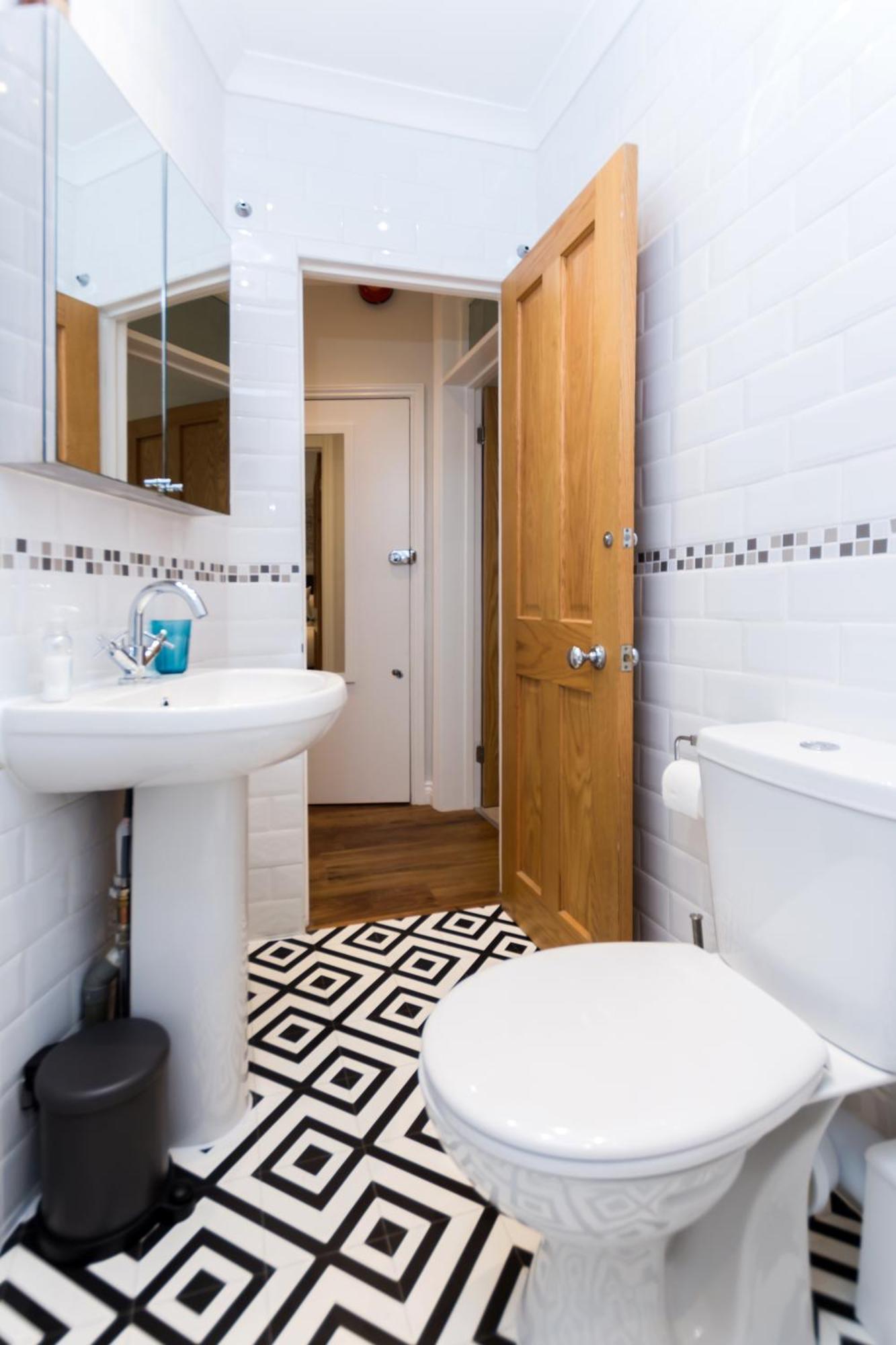 Apartamento Vibrant 1br Apt Wprivate Decked Garden, Fast Wifi Londres