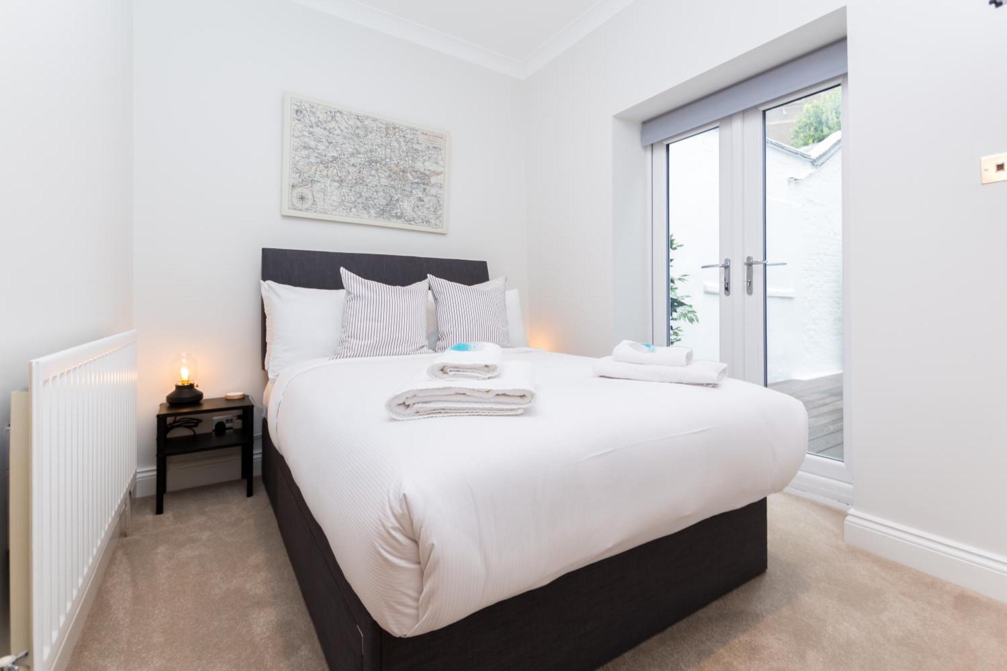 Vibrant 1br Apt Wprivate Decked Garden, Fast Wifi Londres