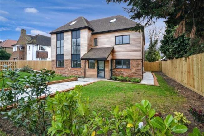 Apartment New Lux 1 Or 2 Bed Flats + Car Park + 5min Tube + Fast Wifi *