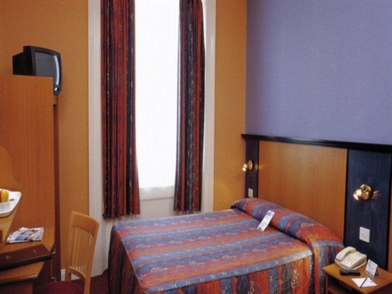 Western Hotel London