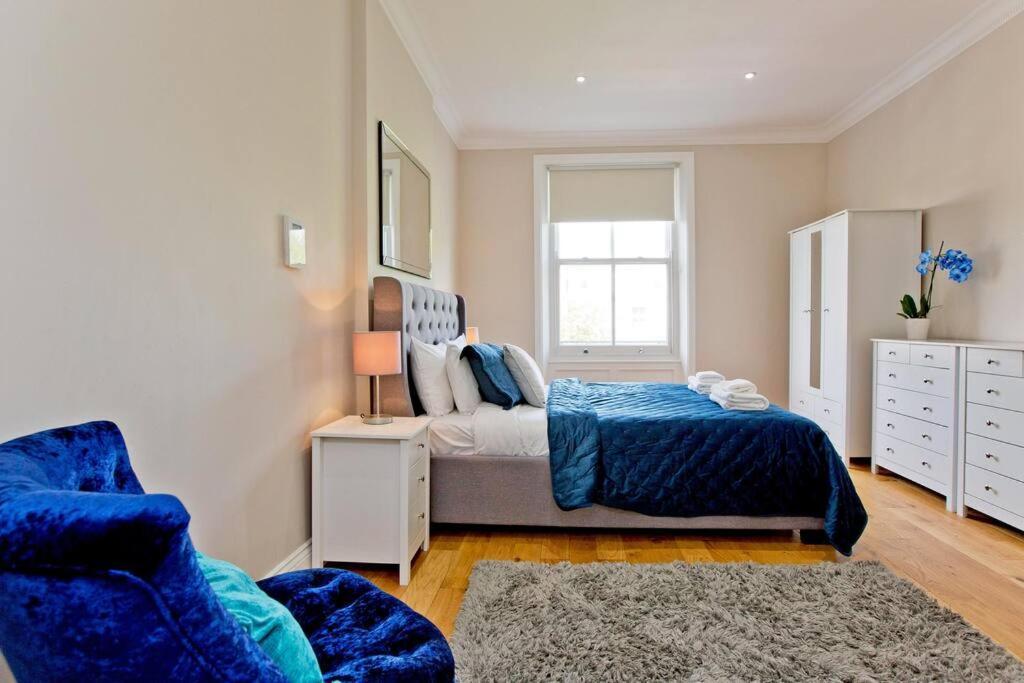 F7 Large 2bed Kensington Apartment London
