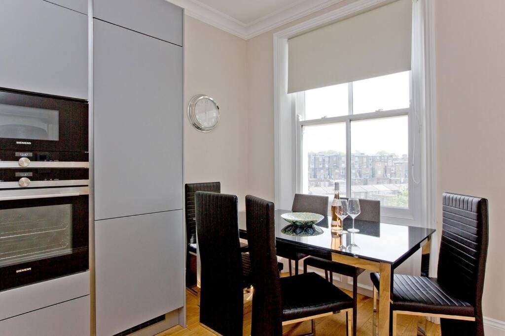 Apartment F7 Large 2bed Kensington