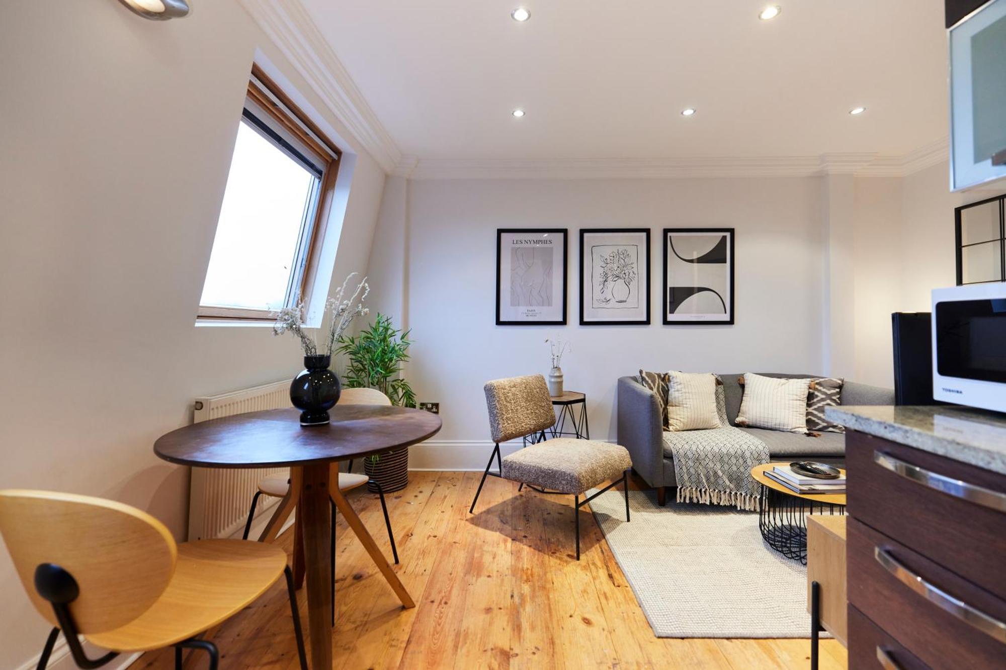 The Cradle - Spacious 1bdr Flat *
