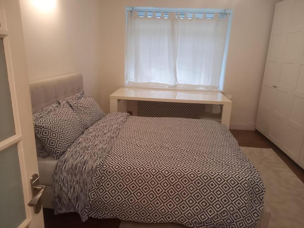 Apartment Huge Hyde Park Of Ca. 300 Sqm *