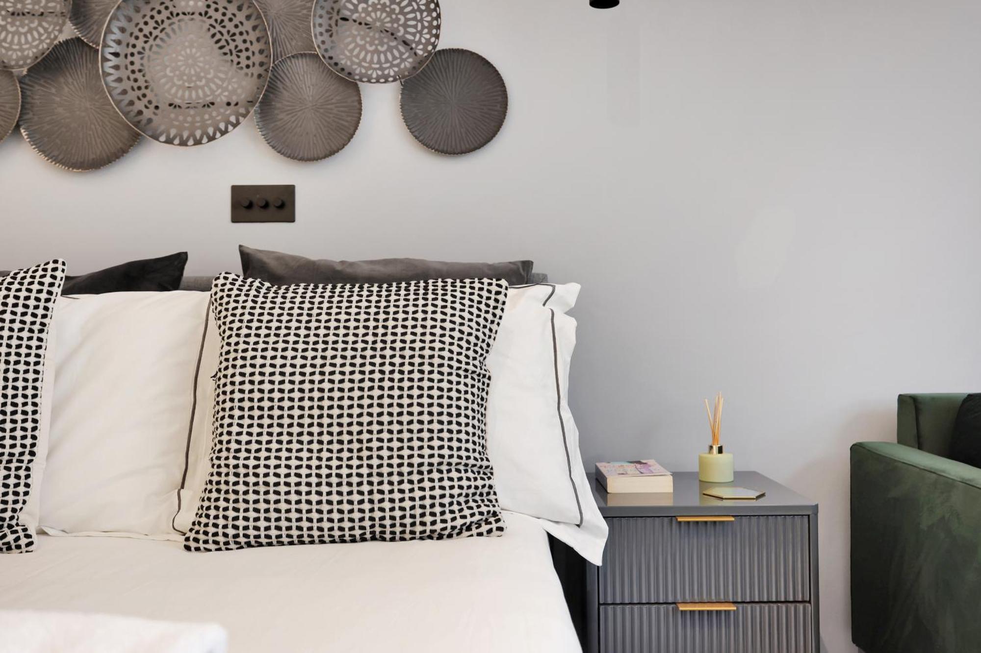Hilldrop Short Term & Flexible Renting Islington With Free Wifi, Parking & Garden Apartment *