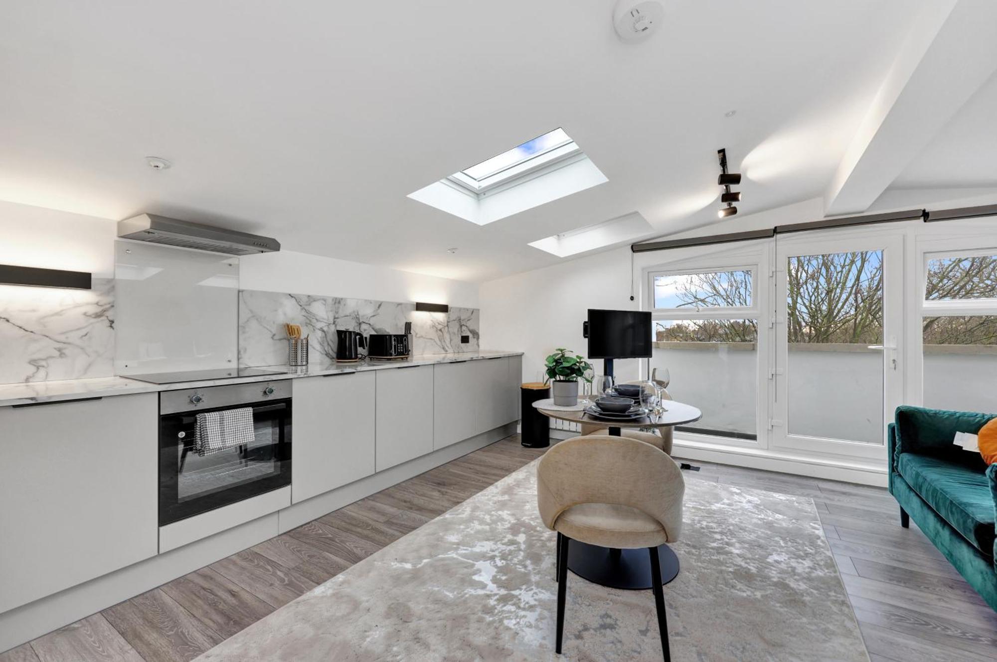 Hilldrop Short Term & Flexible Renting Islington With Free Wifi, Parking & Garden London