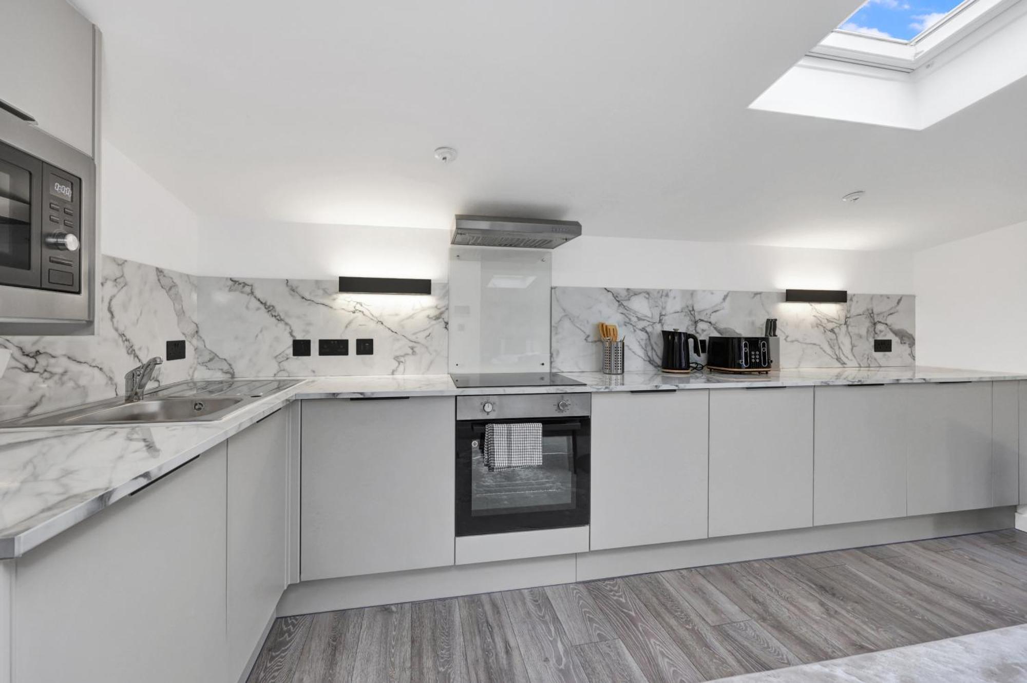 Hilldrop Short Term & Flexible Renting Islington With Free Wifi, Parking & Garden Apartment