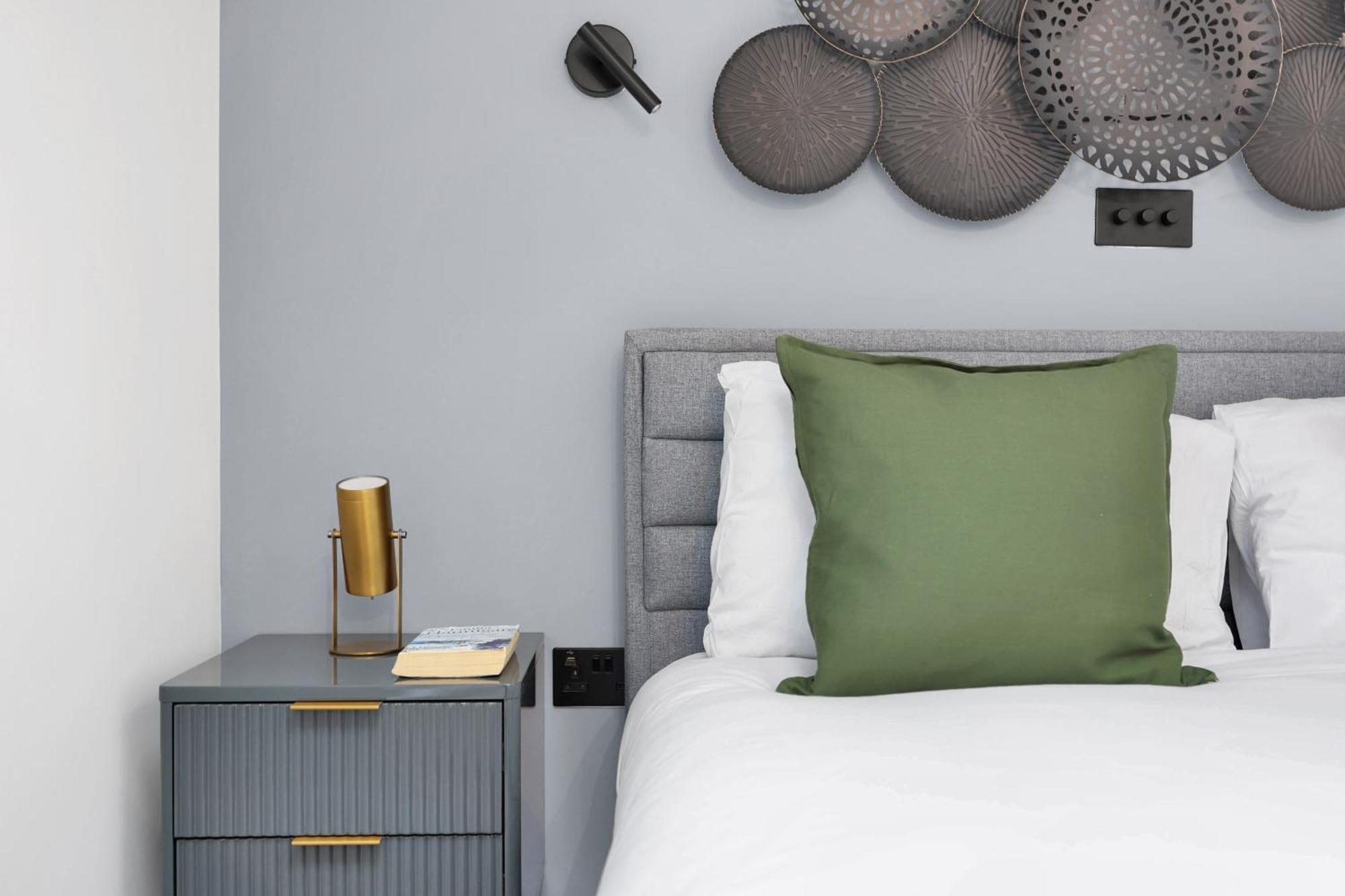 Hilldrop Short Term & Flexible Renting Islington With Free Wifi, Parking & Garden Apartment London