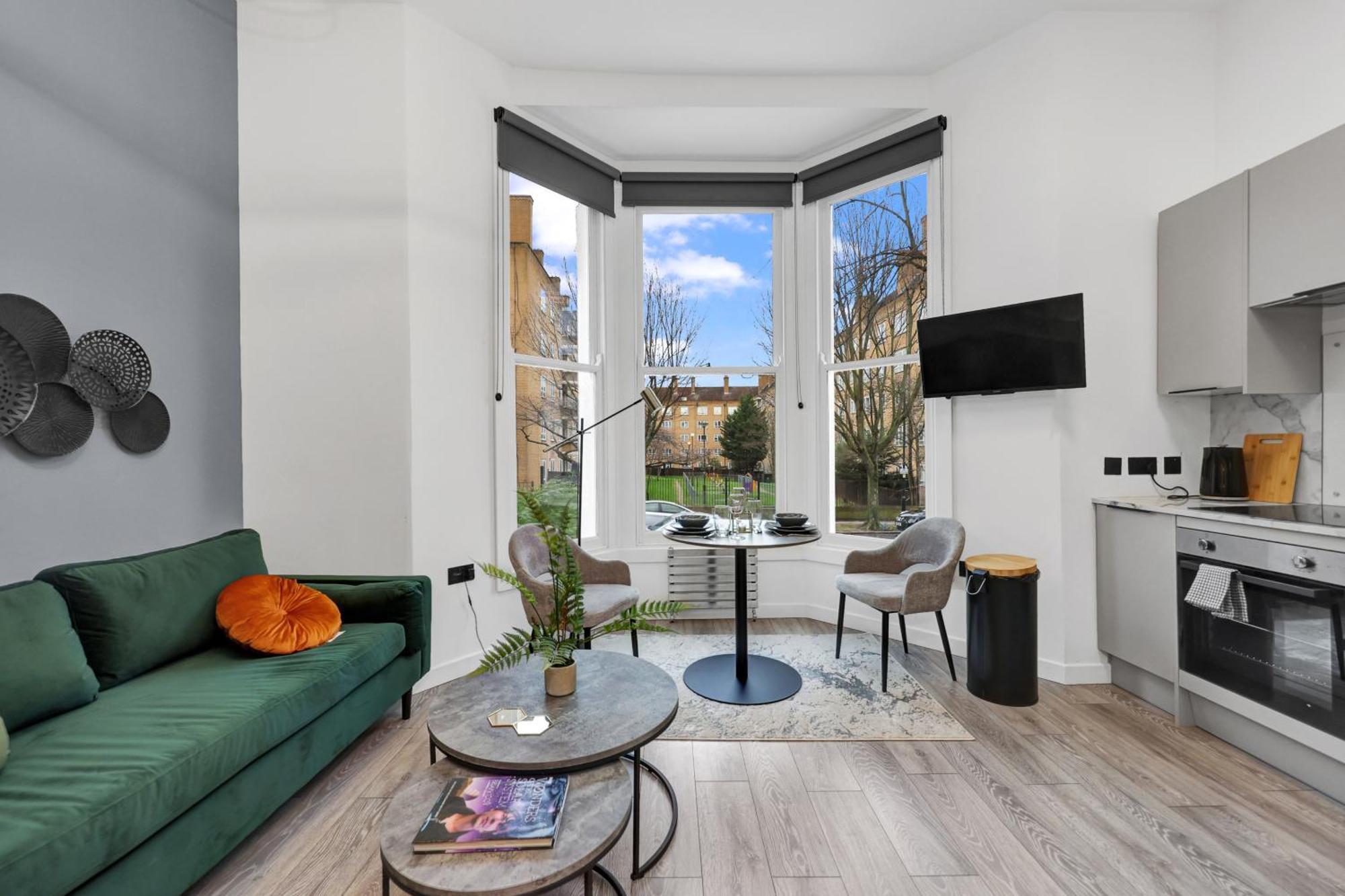 Hilldrop Short Term & Flexible Renting Islington With Free Wifi, Parking & Garden Apartment